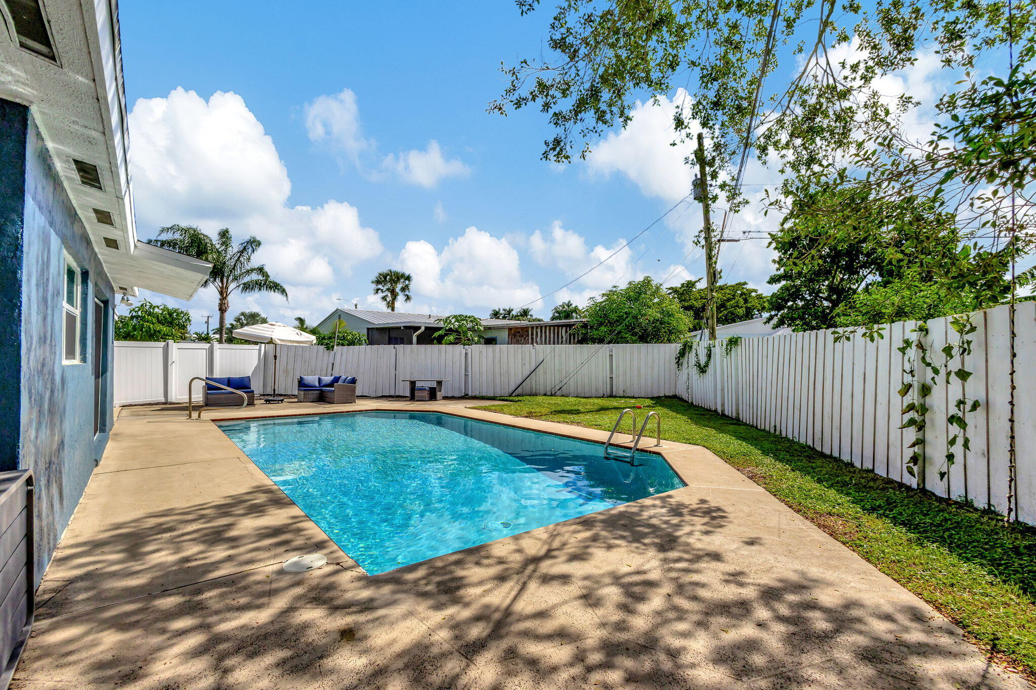 PALM BEACH SQUARE UNIT 2 - Residential