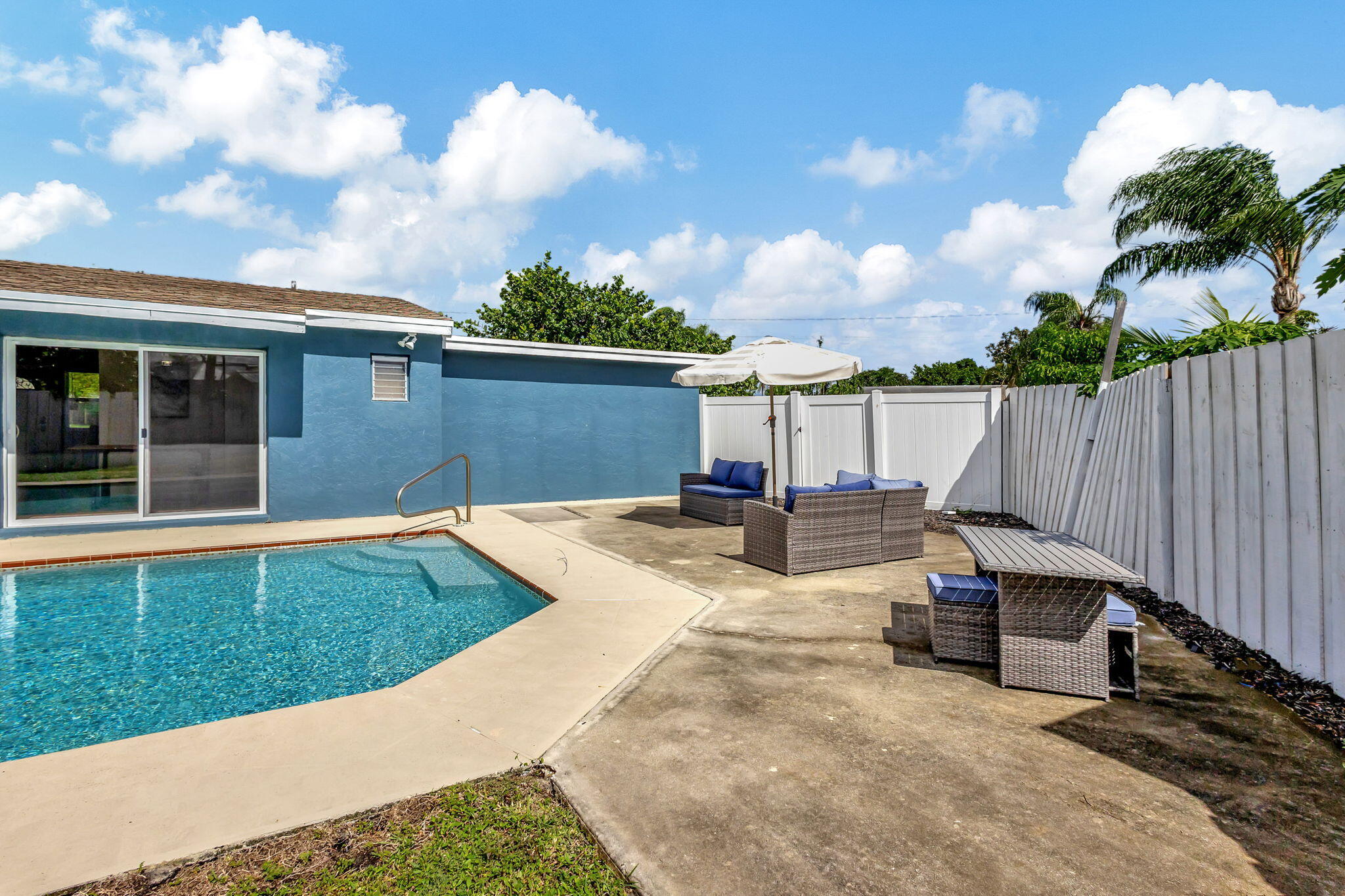 PALM BEACH SQUARE UNIT 2 - Residential