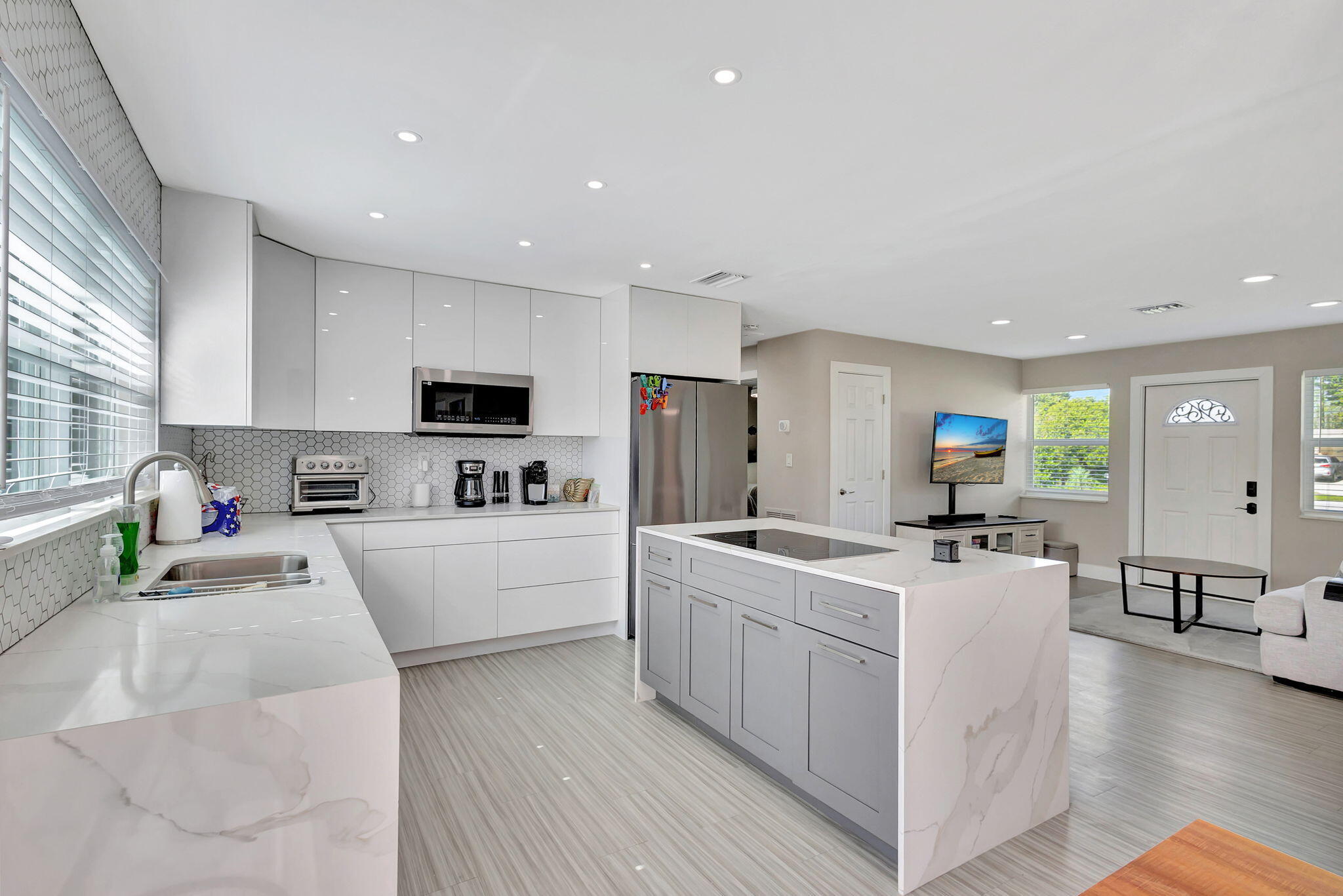 PALM BEACH SQUARE UNIT 2 - Residential