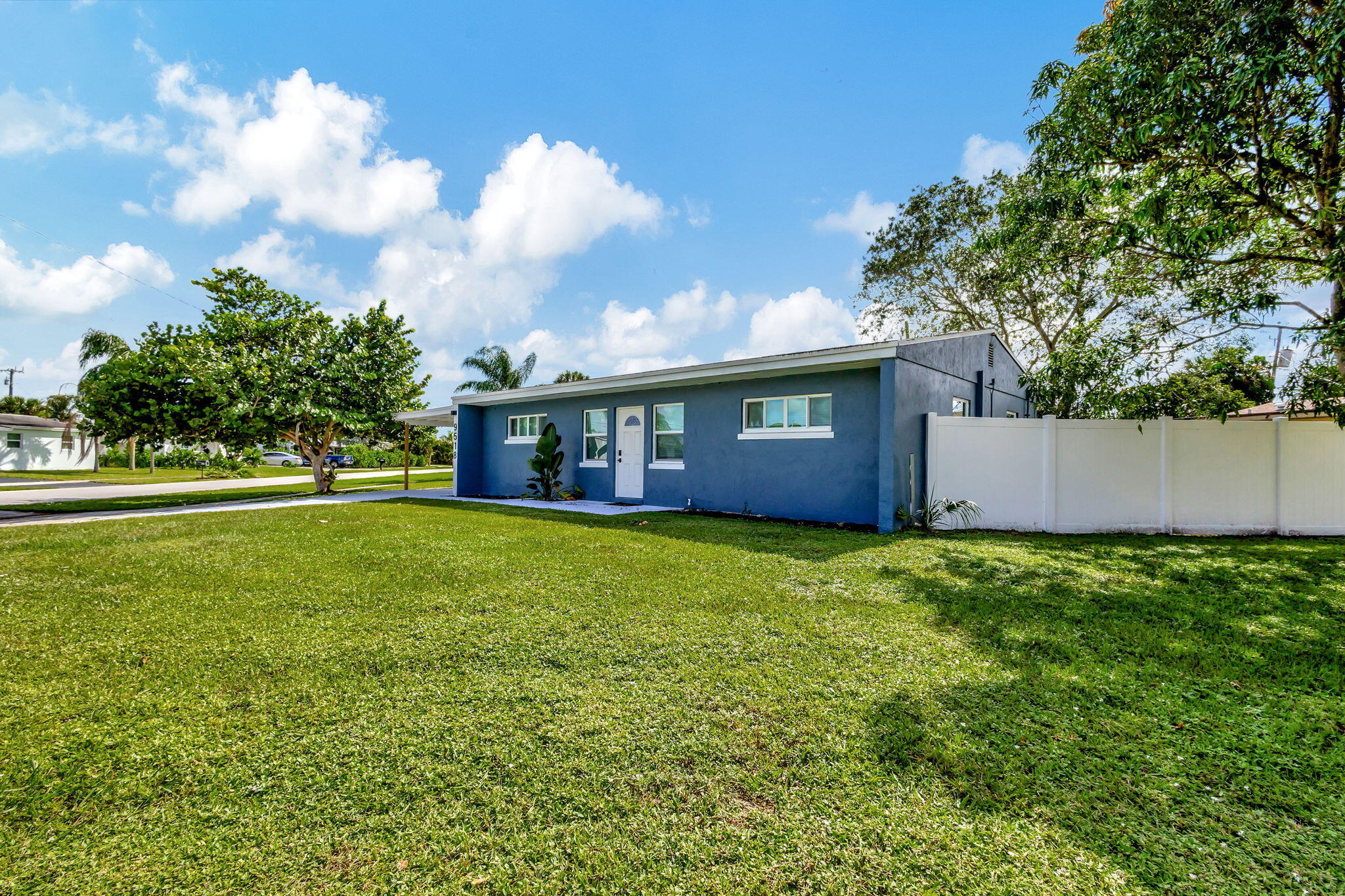 PALM BEACH SQUARE UNIT 2 - Residential