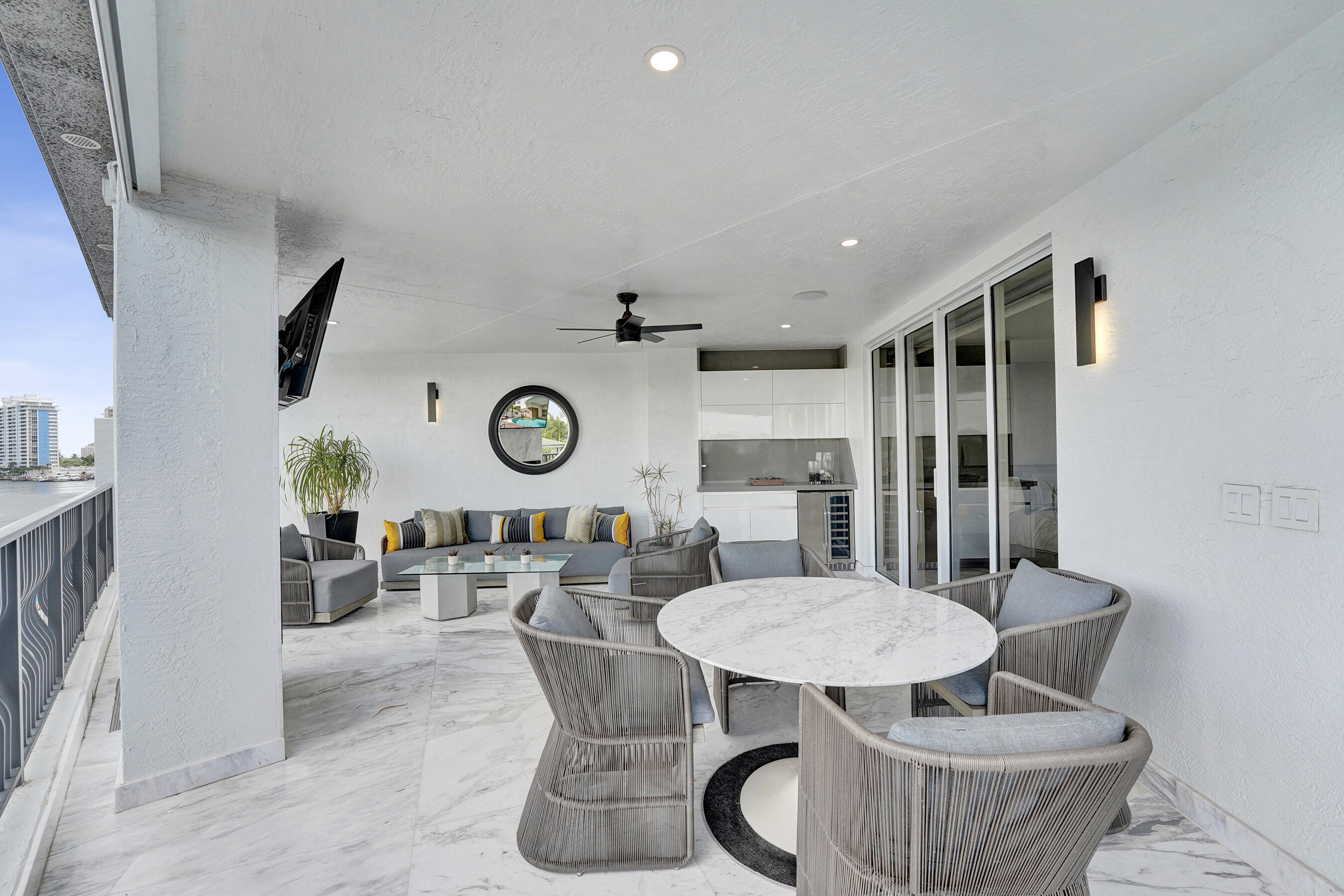 LA CASCADE CONDO - Residential