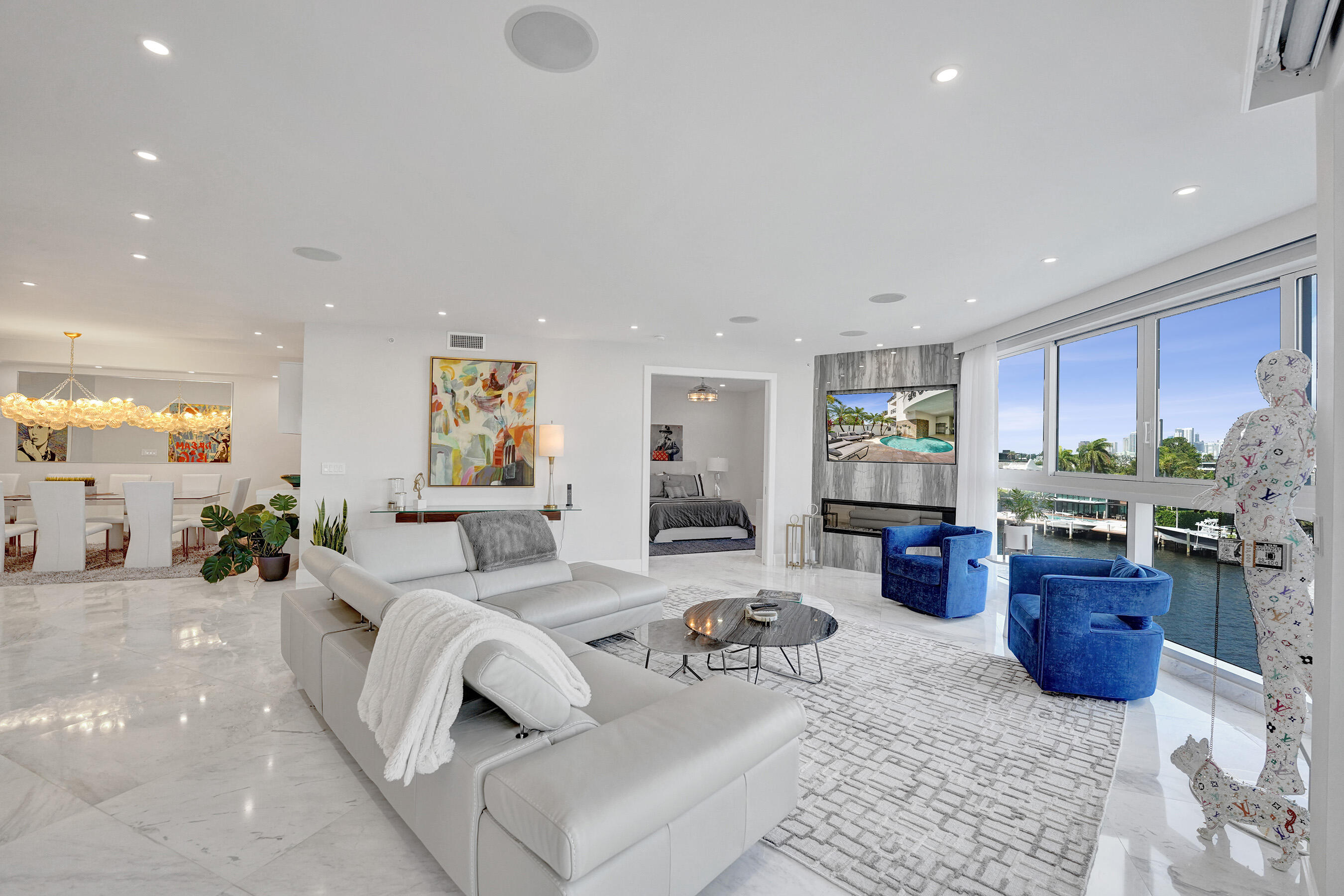 LA CASCADE CONDO - Residential