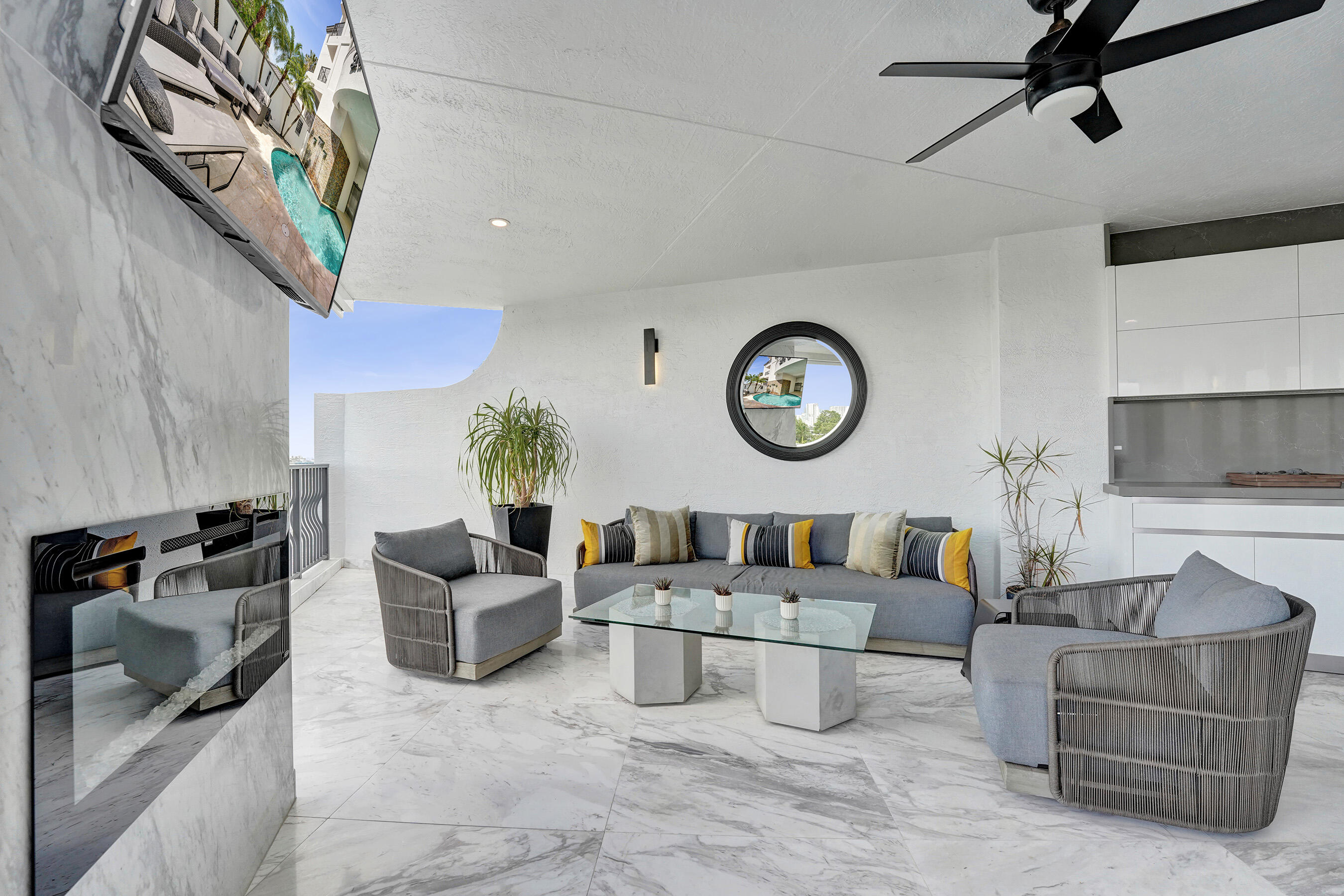 LA CASCADE CONDO - Residential