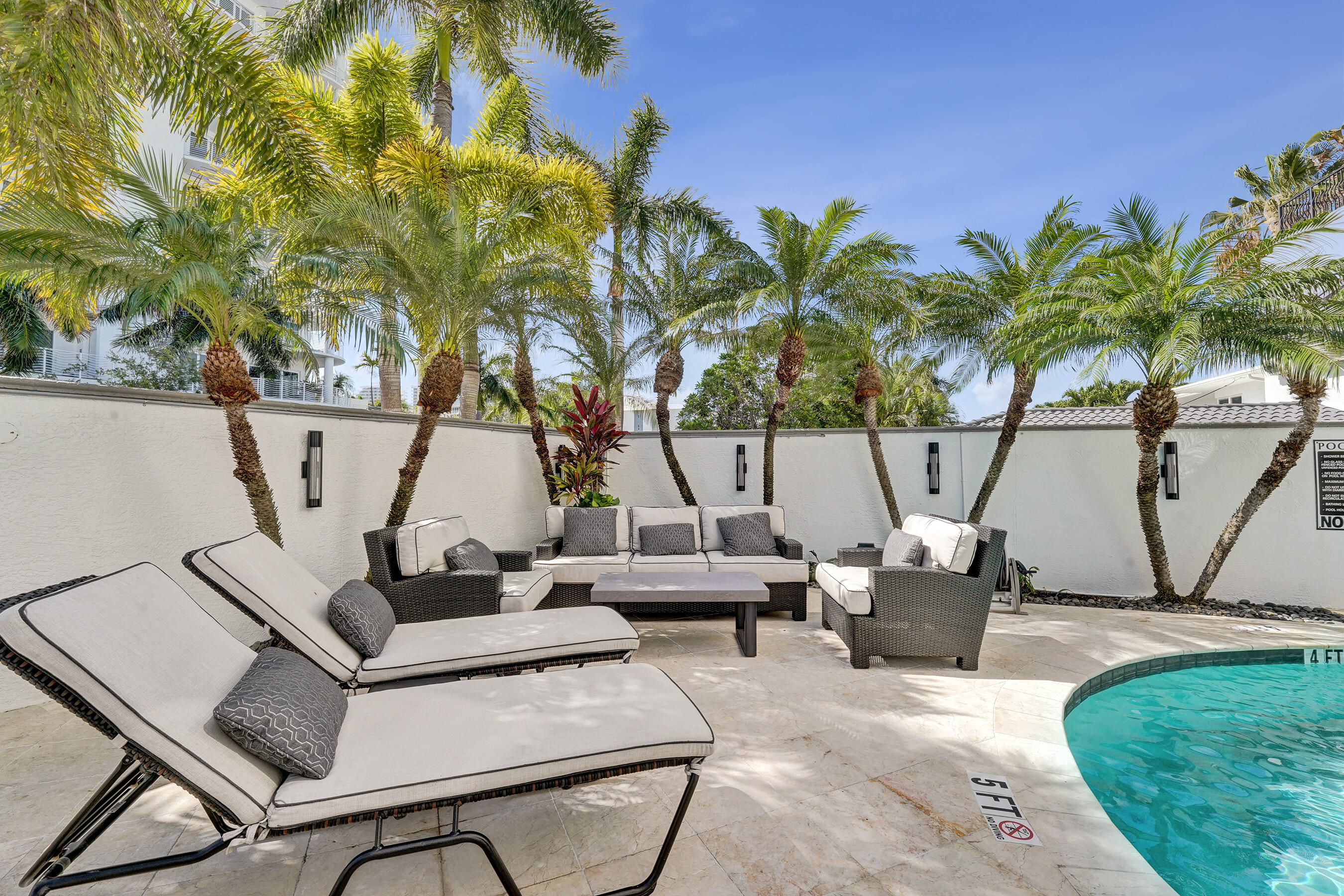 LA CASCADE CONDO - Residential