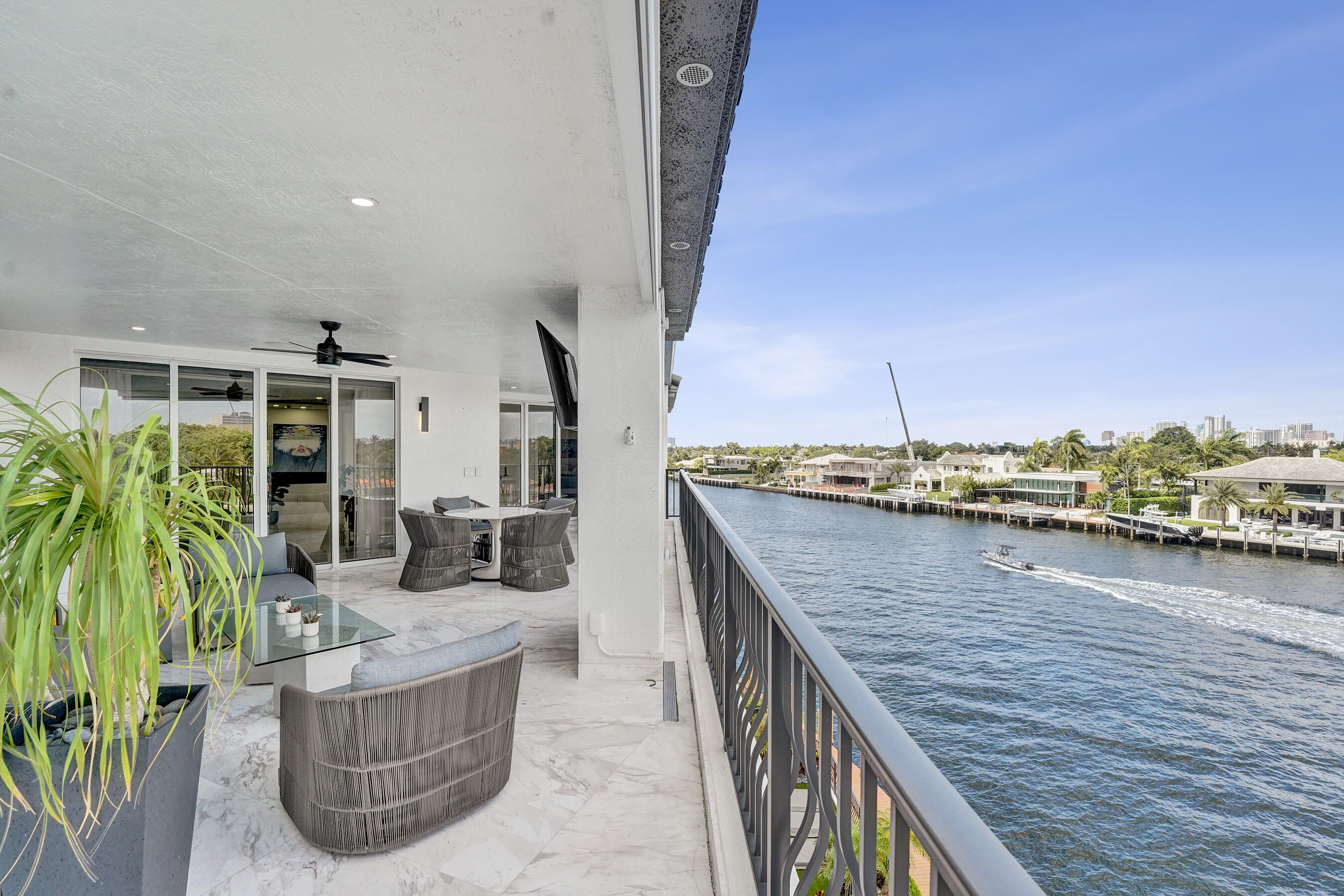 LA CASCADE CONDO - Residential