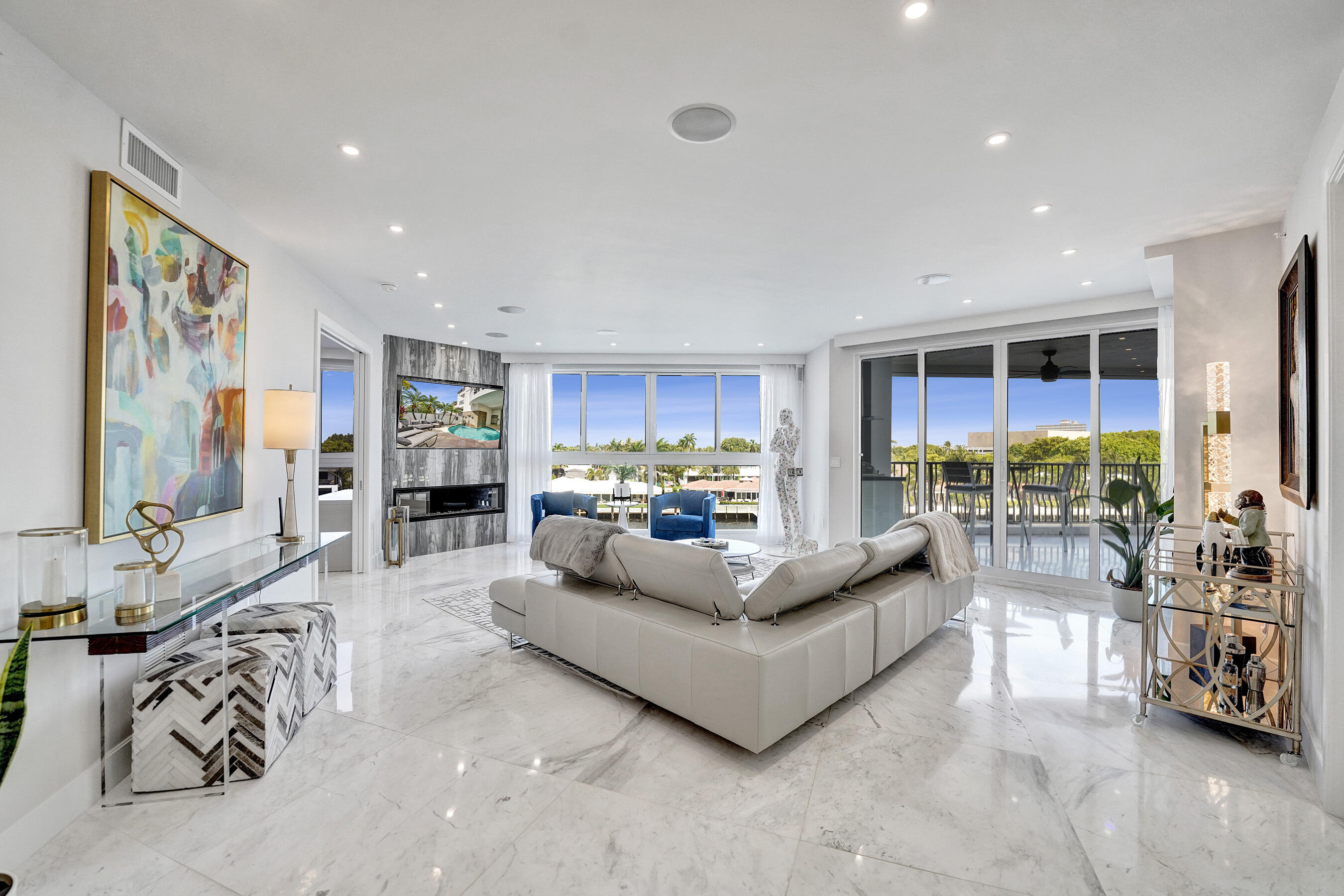 LA CASCADE CONDO - Residential