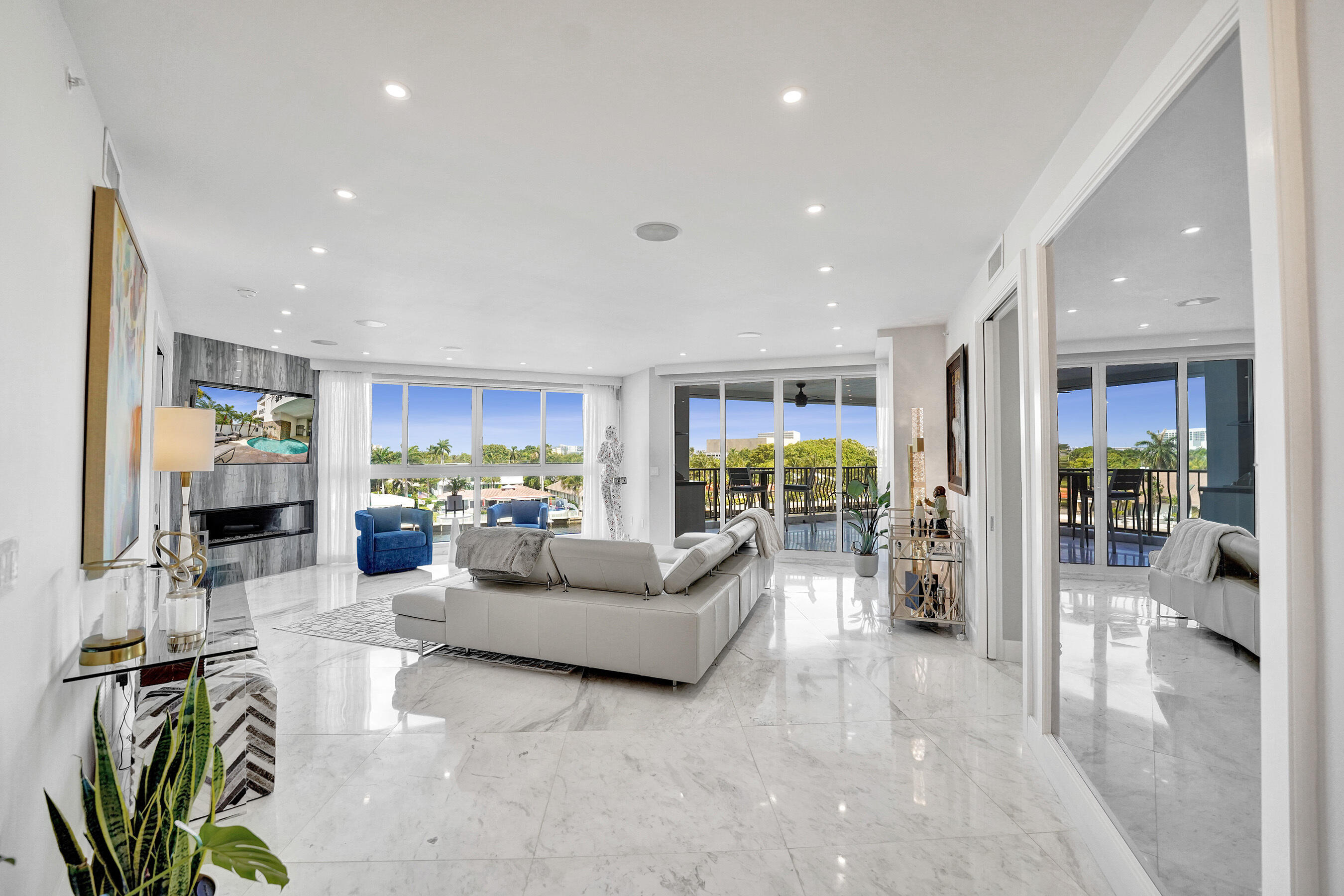 LA CASCADE CONDO - Residential
