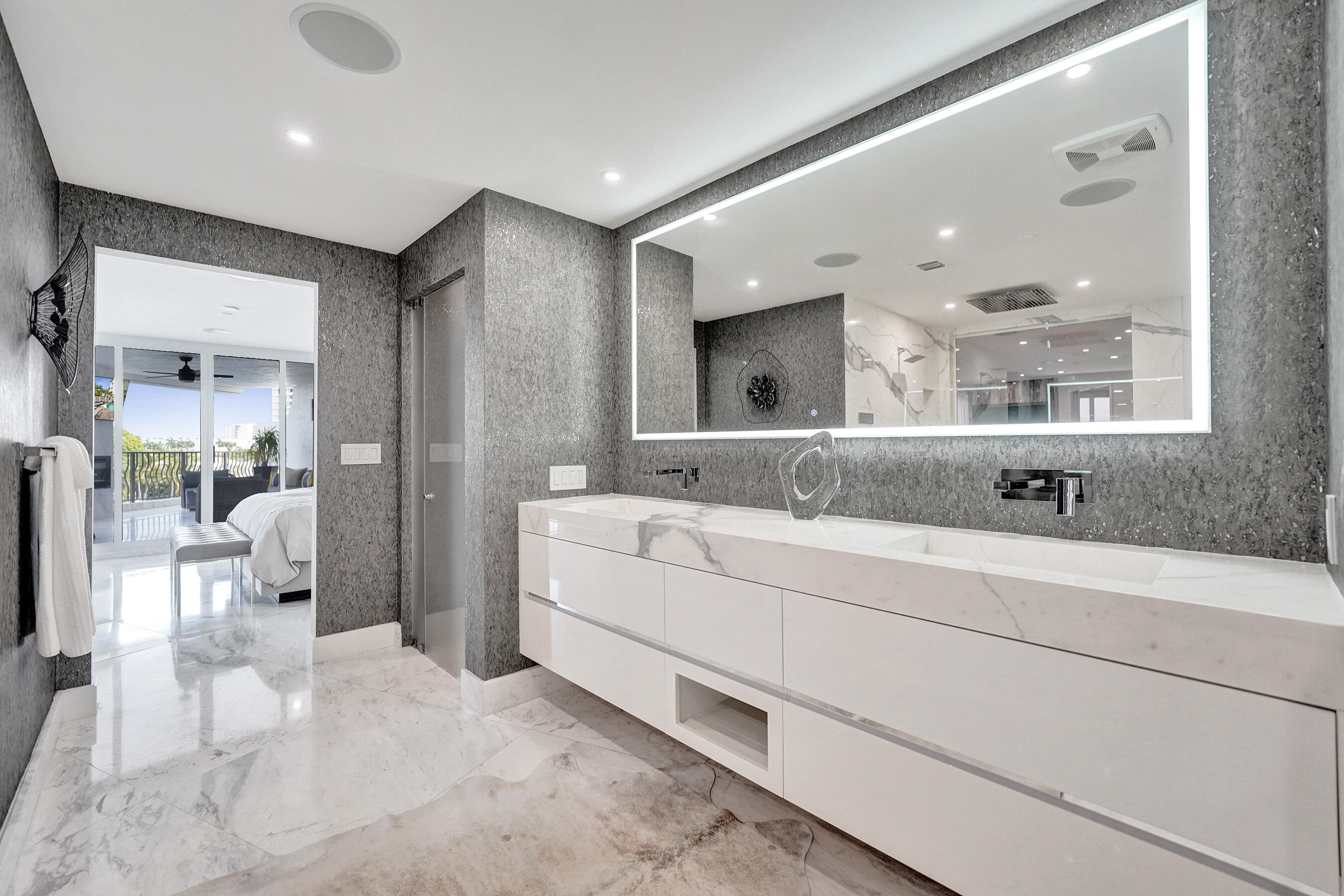 LA CASCADE CONDO - Residential