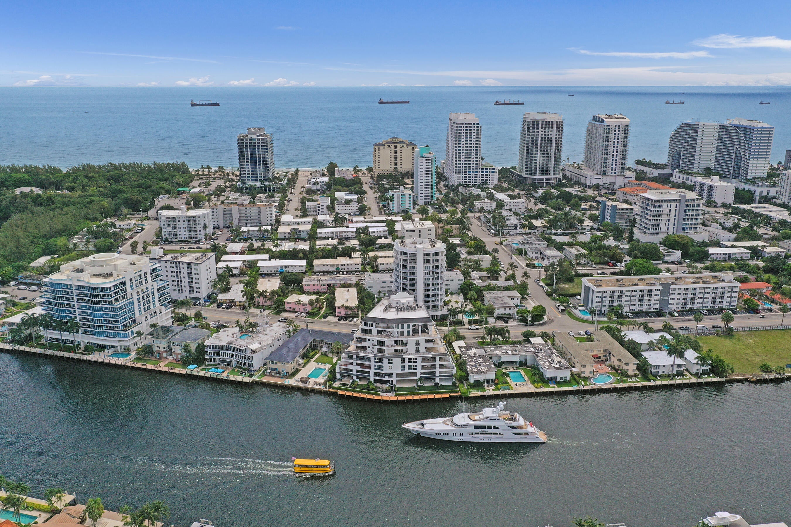 615 Bayshore Drive 402