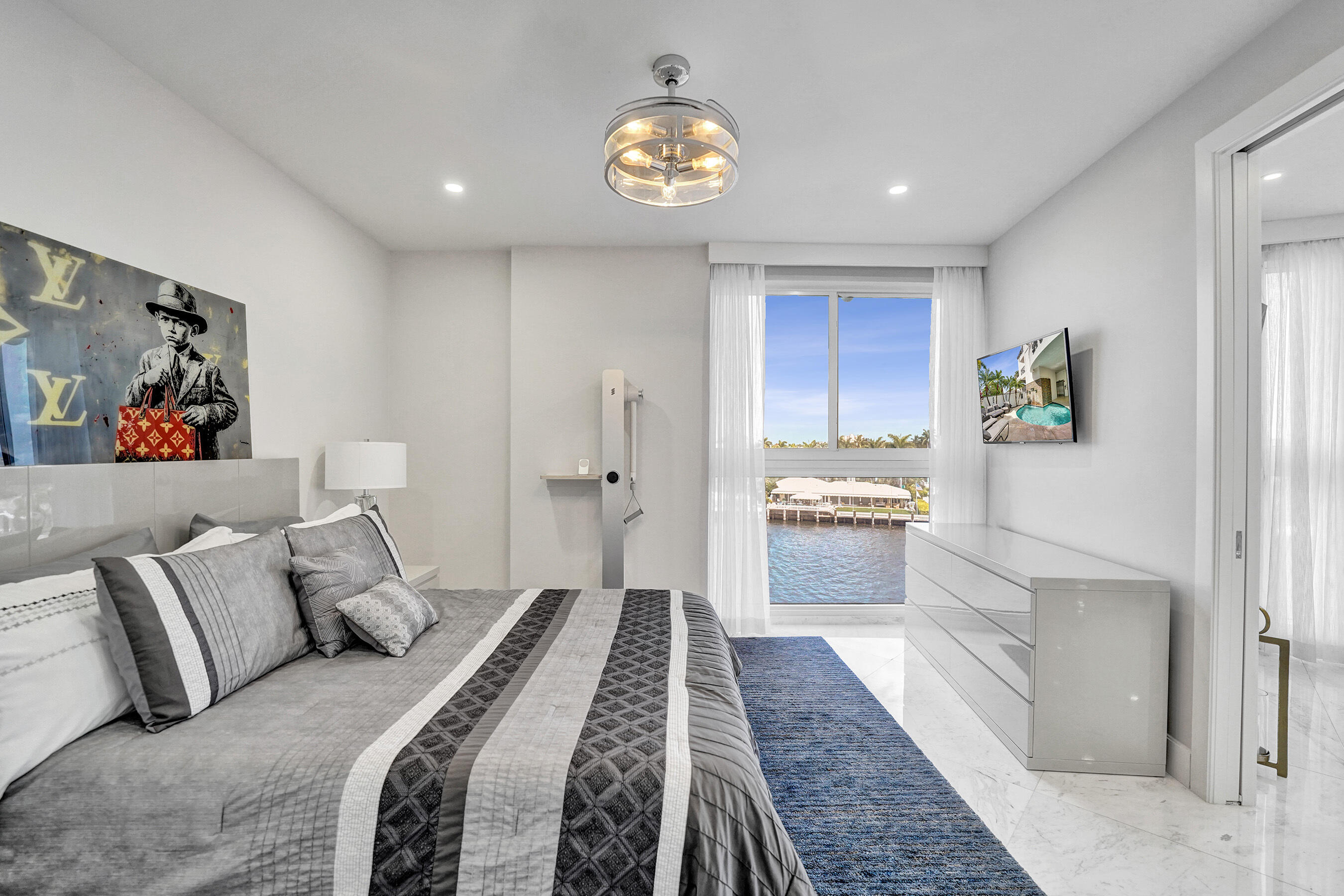 LA CASCADE CONDO - Residential