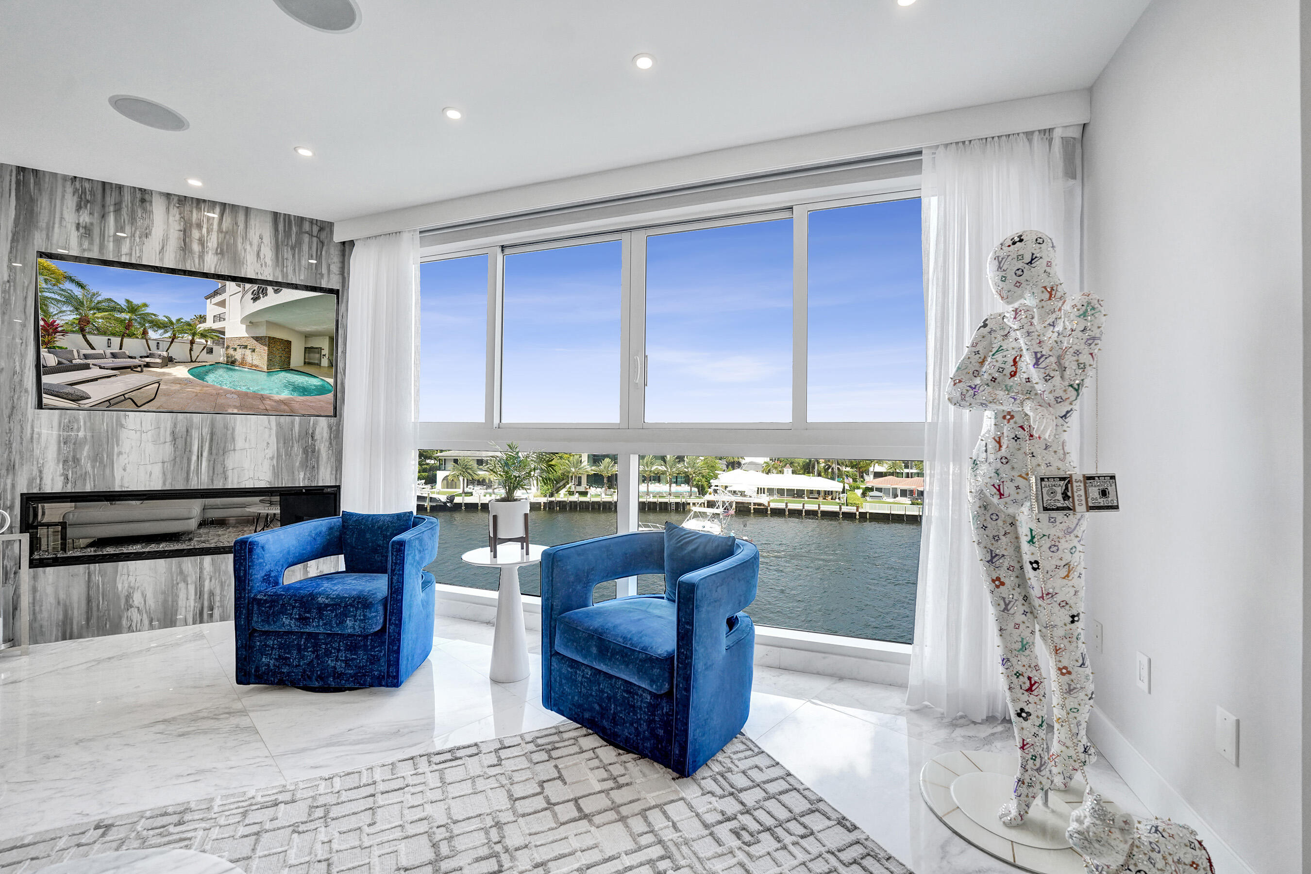 LA CASCADE CONDO - Residential