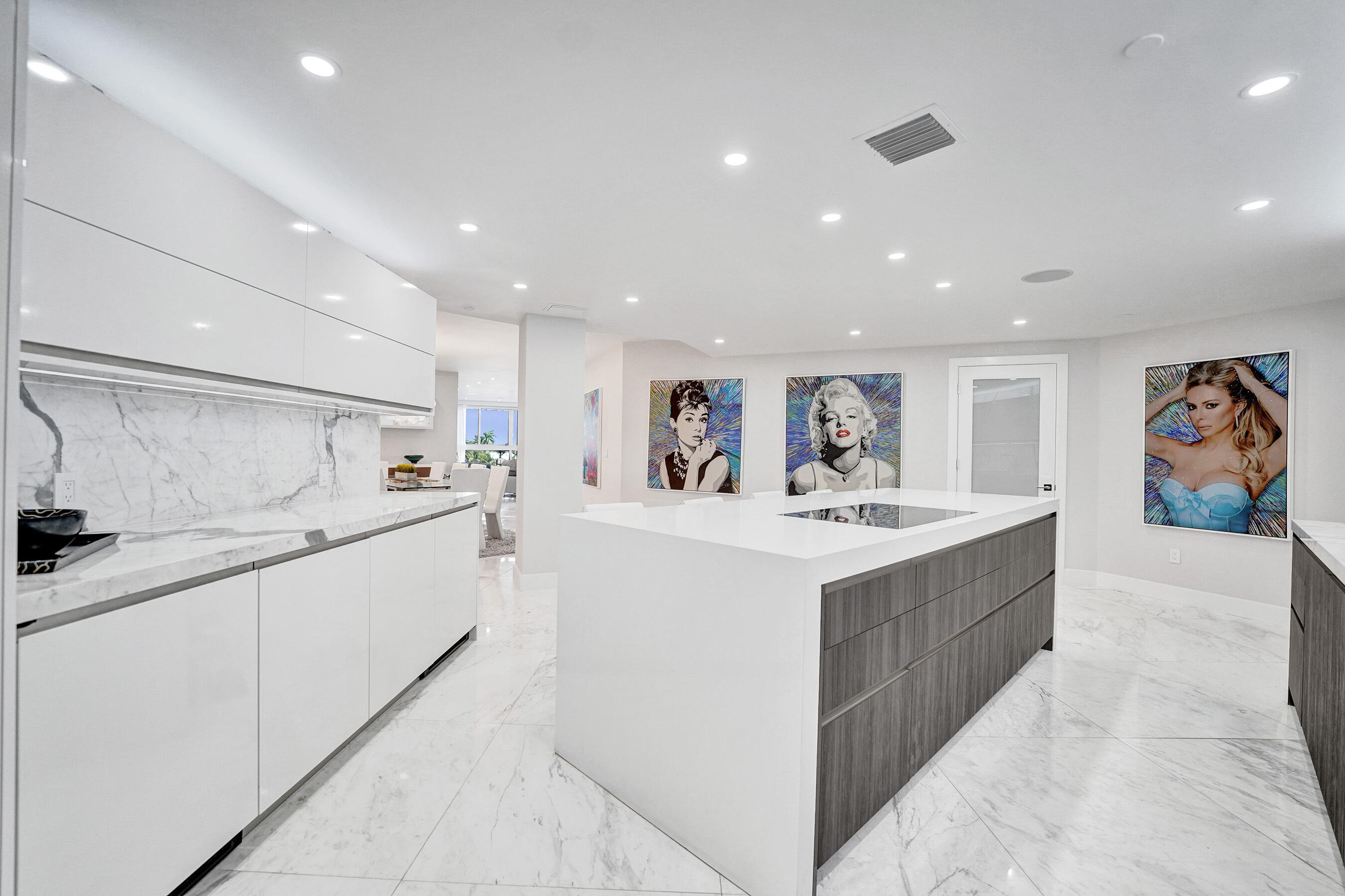 LA CASCADE CONDO - Residential