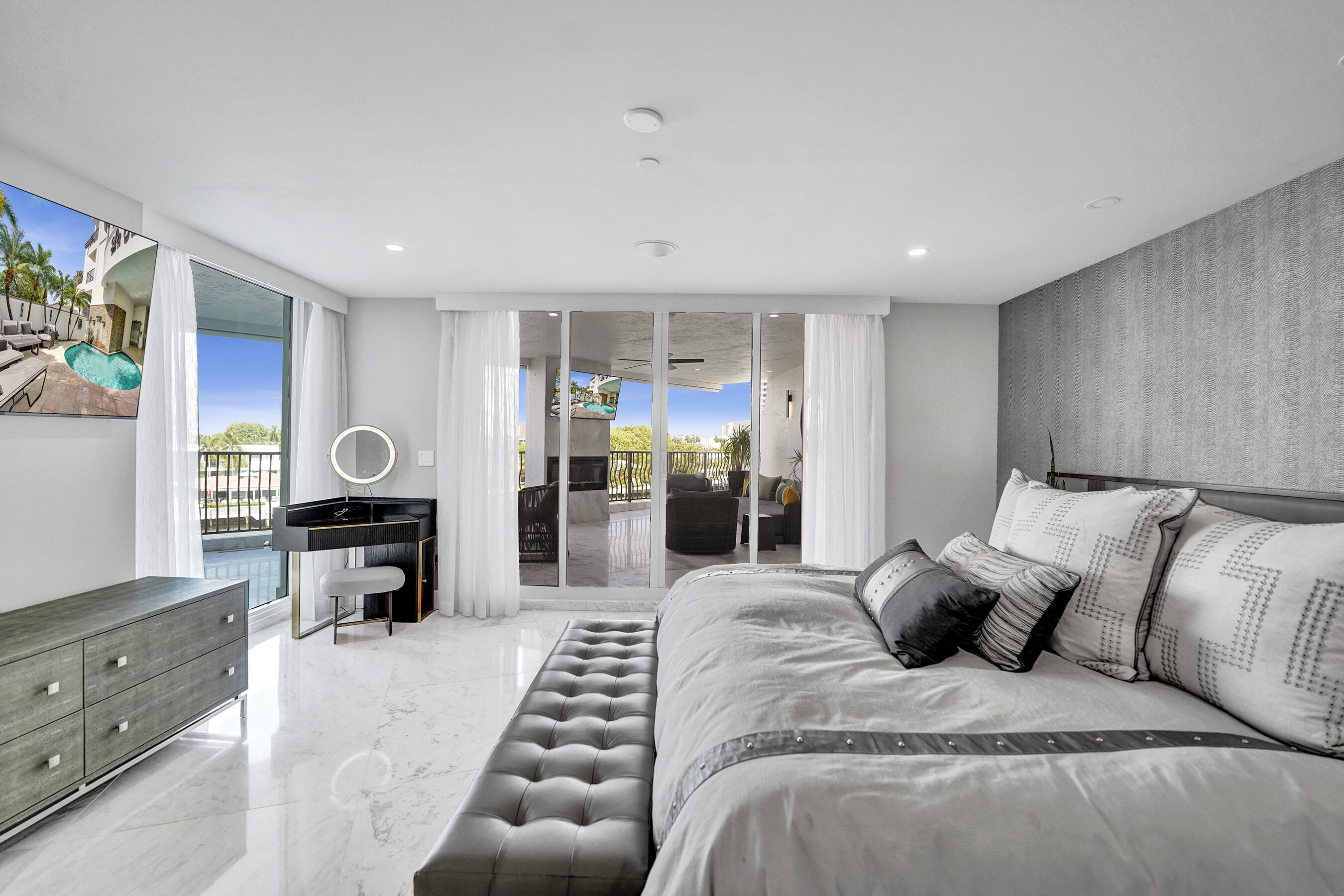 LA CASCADE CONDO - Residential