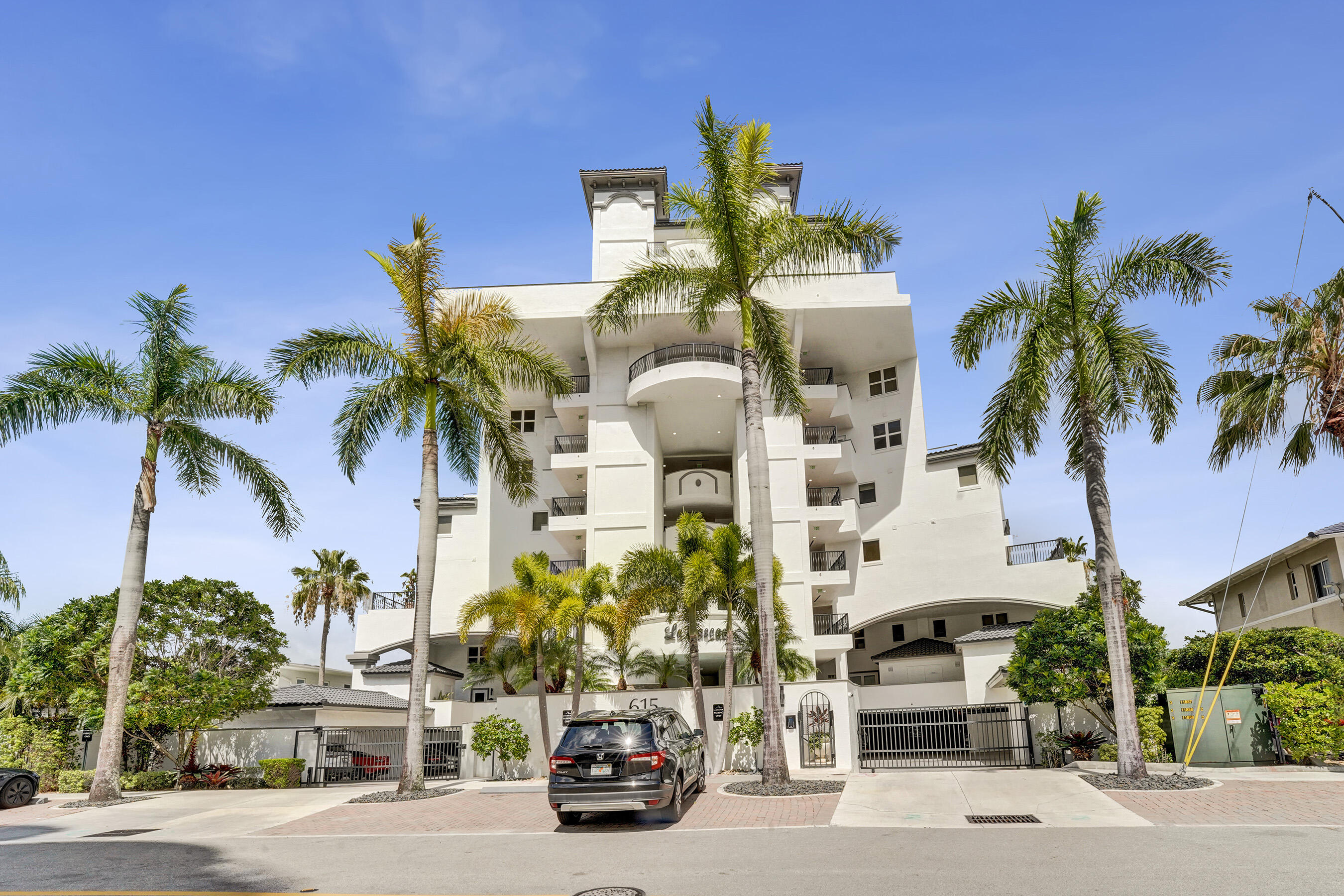 LA CASCADE CONDO - Residential