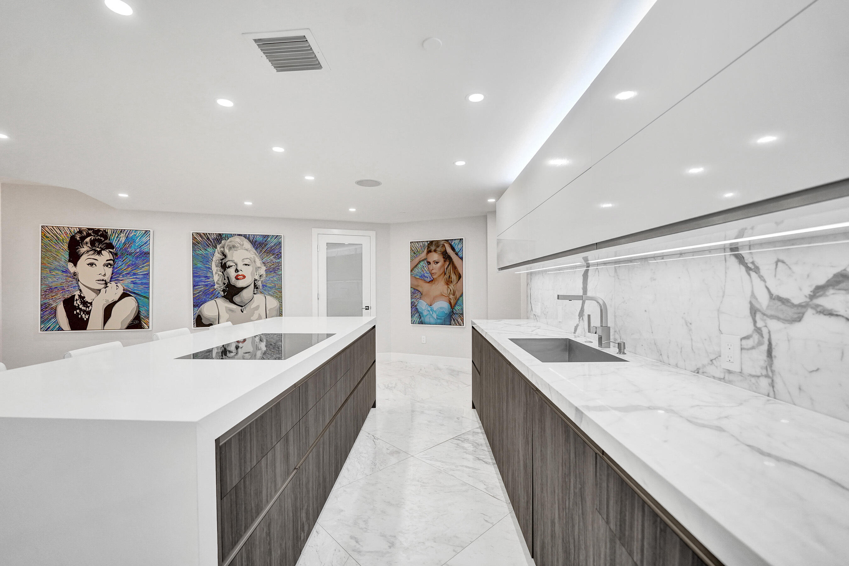 LA CASCADE CONDO - Residential