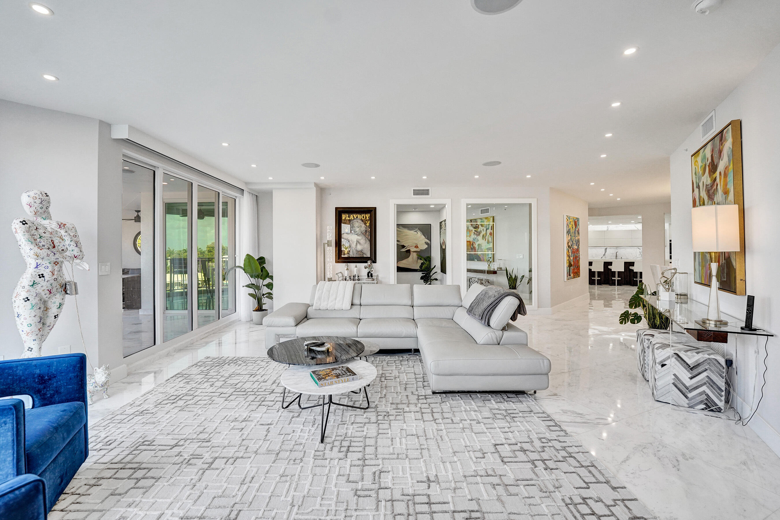 LA CASCADE CONDO - Residential