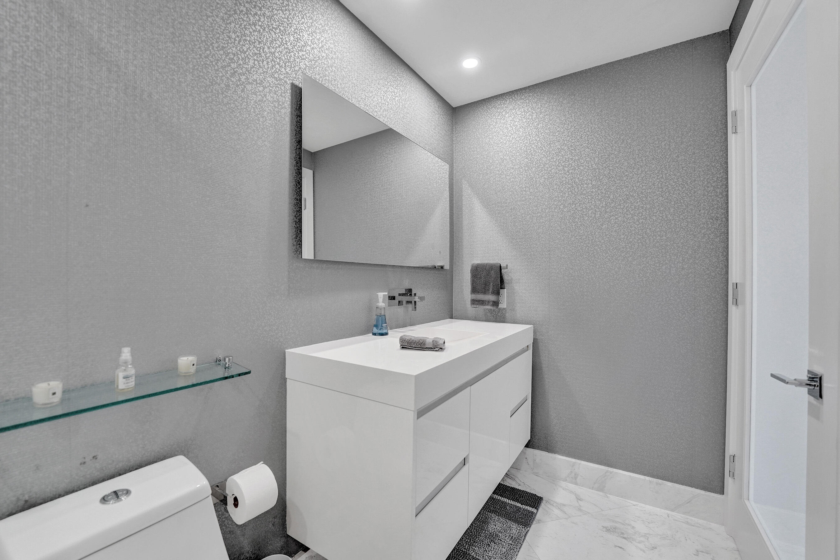 LA CASCADE CONDO - Residential