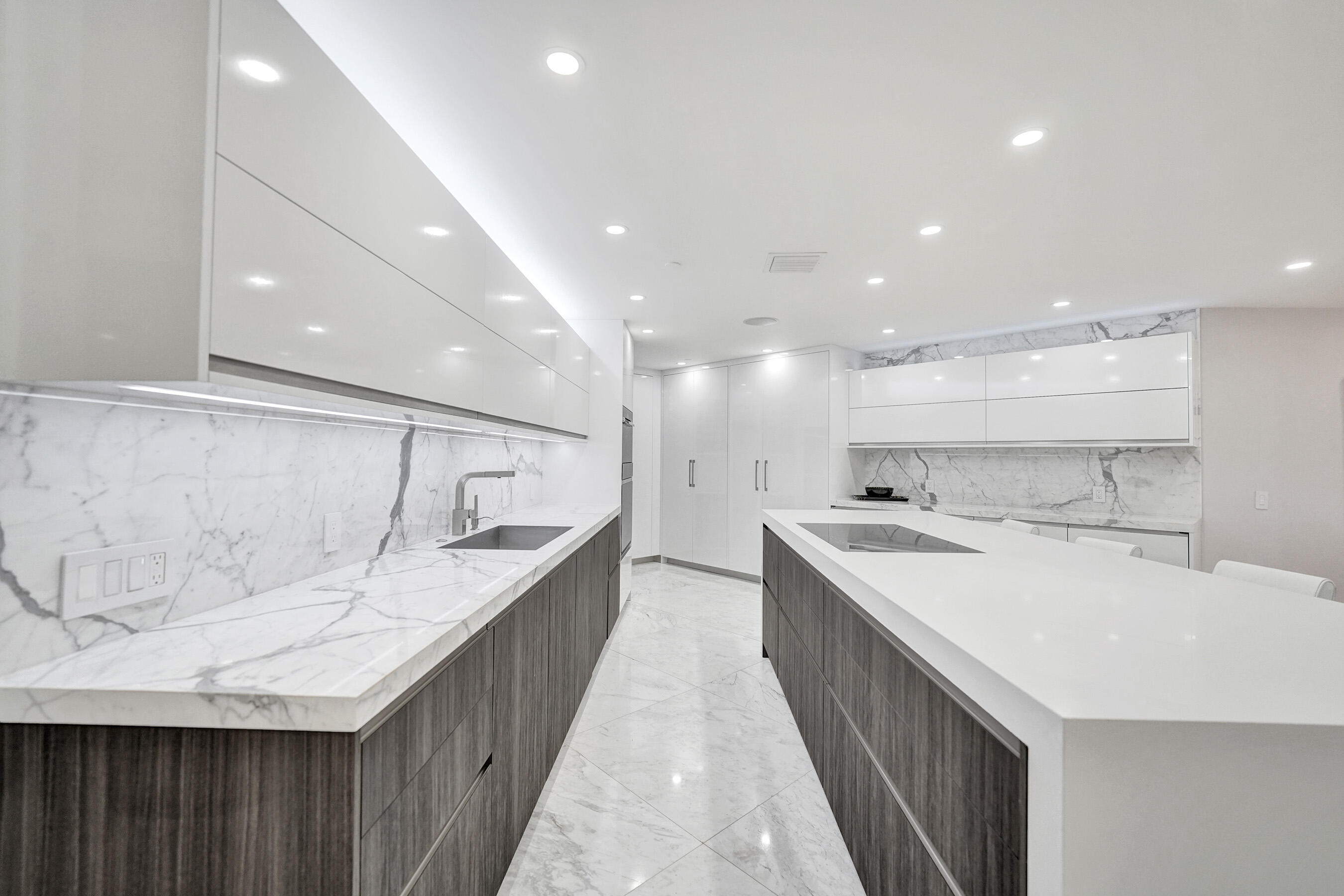 LA CASCADE CONDO - Residential