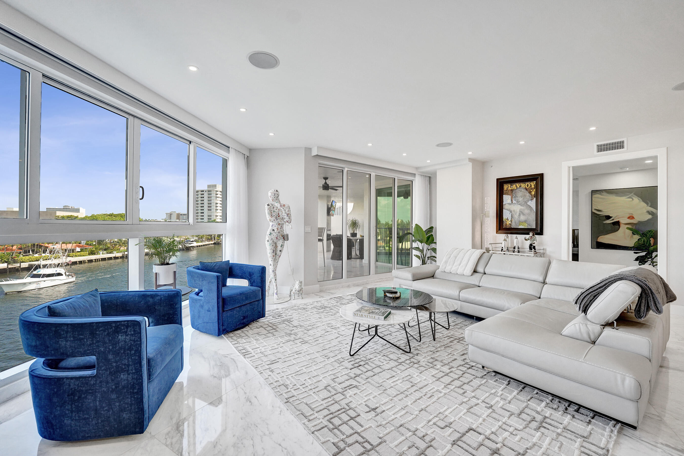LA CASCADE CONDO - Residential