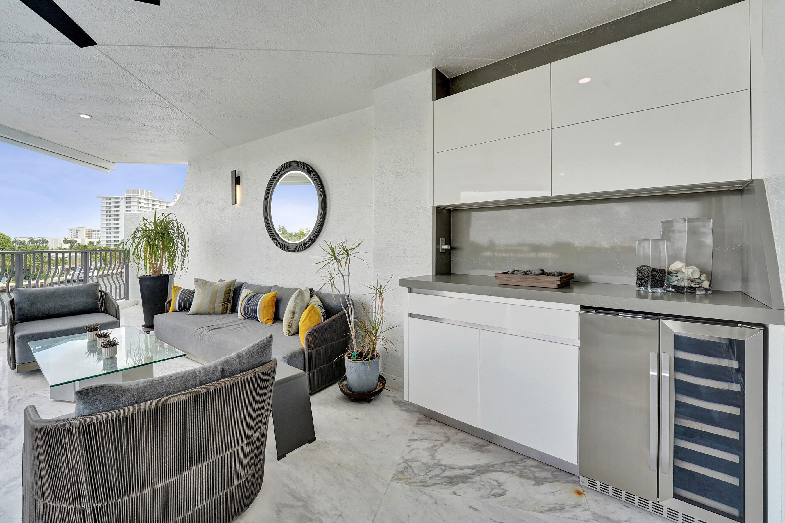 LA CASCADE CONDO - Residential