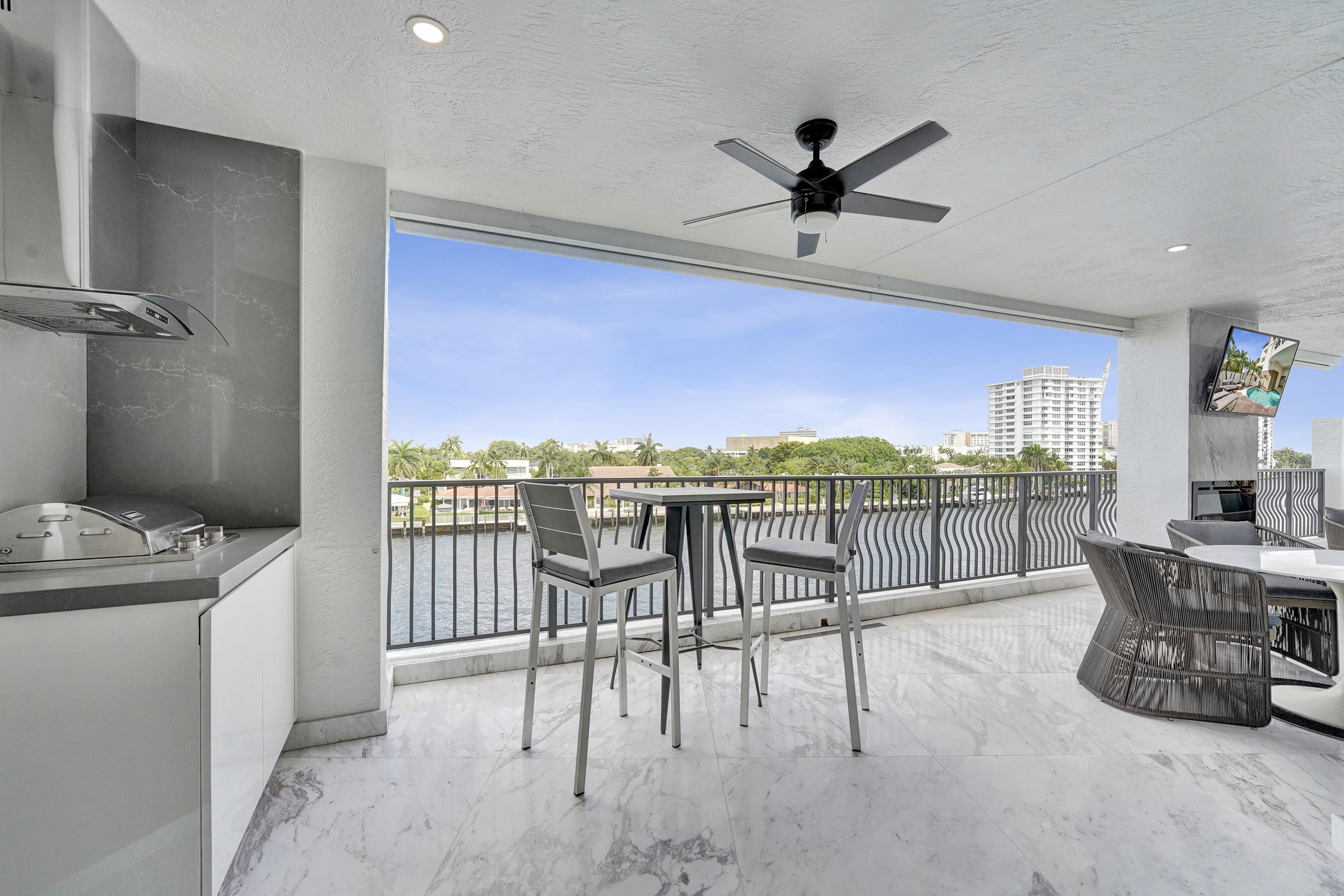 LA CASCADE CONDO - Residential