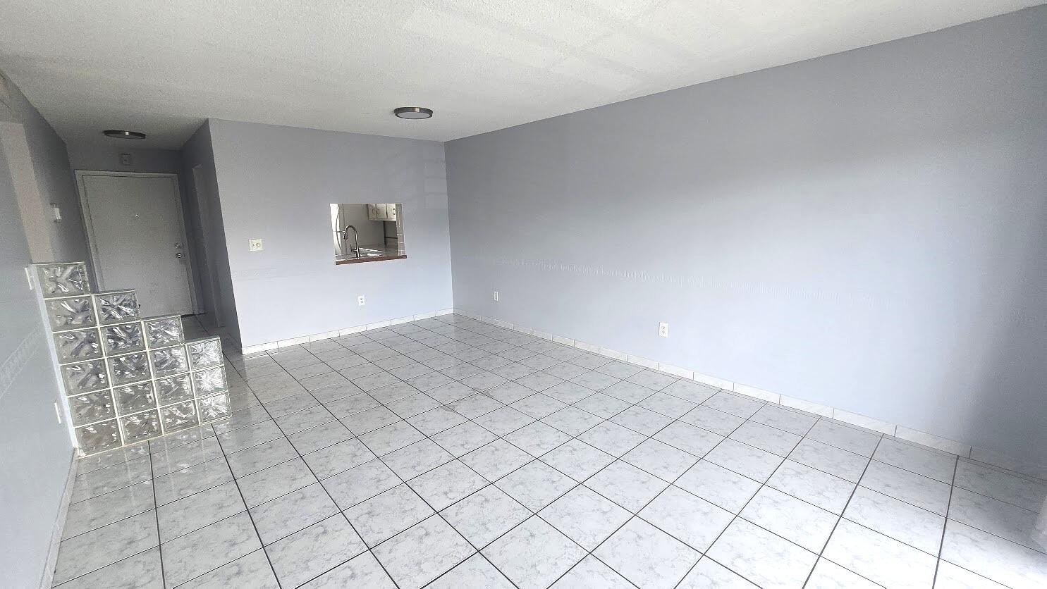 BROOKFIELD SQUARE CONDO - Residential Lease