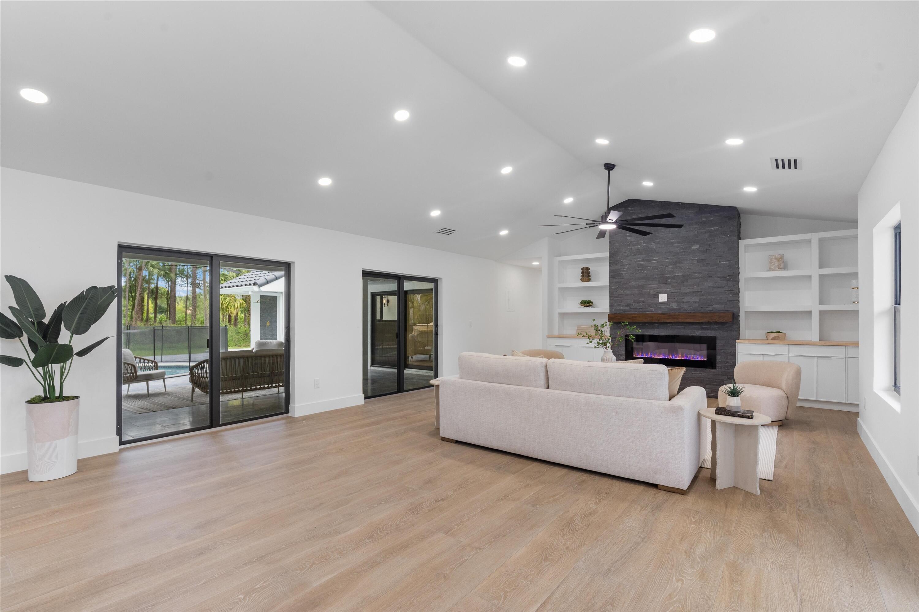 PADDOCK PARK 1 OF WELLINGTON - Residential