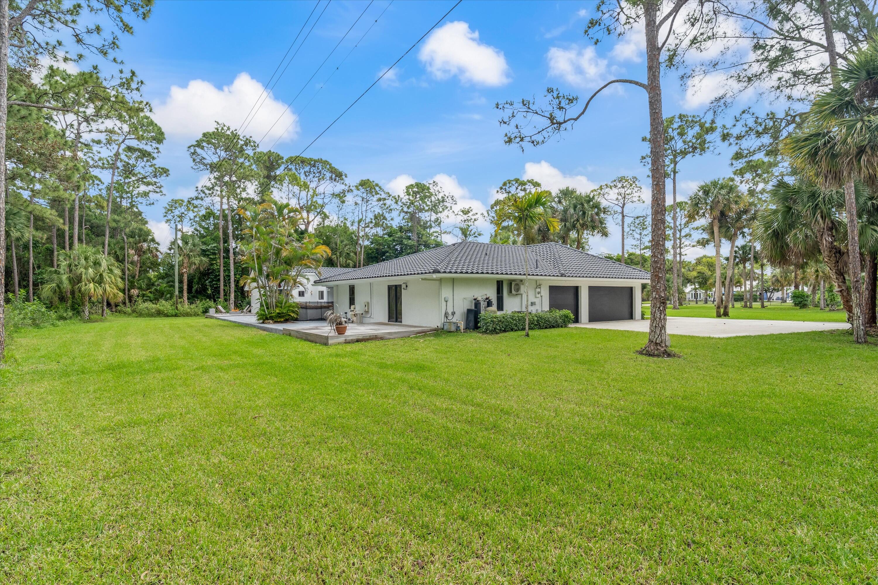 PADDOCK PARK 1 OF WELLINGTON - Residential