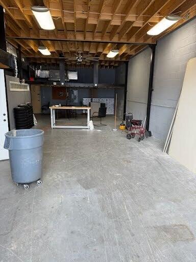DOWNTOWN BUSINESS PARK CO - Commercial Lease