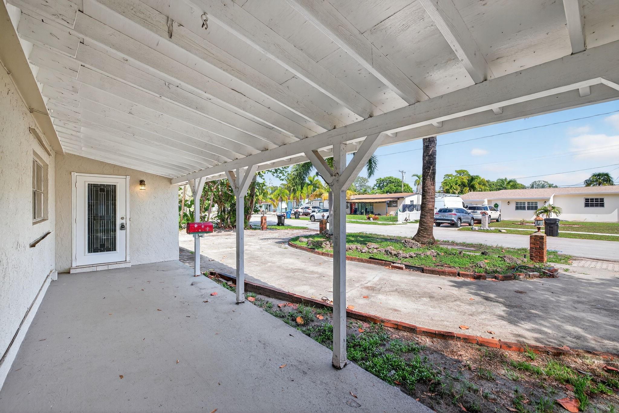 2248 SW 14th Ct