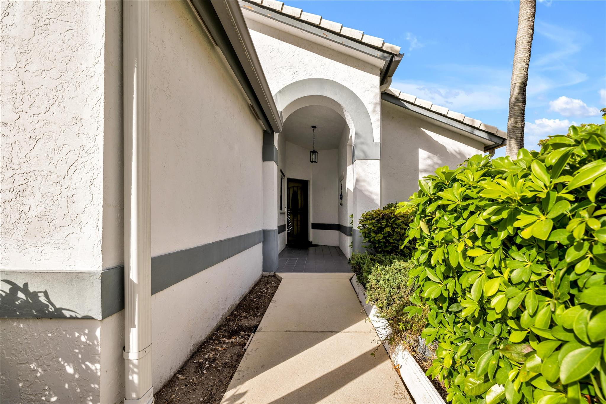 5568 American Circle