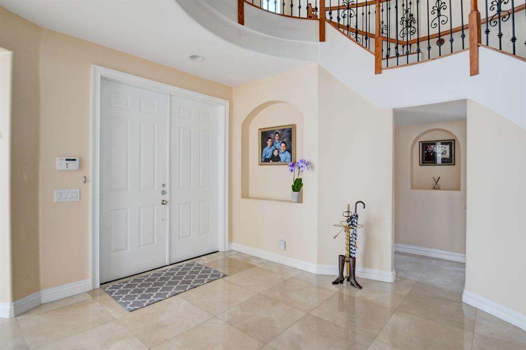 THORNHILL GREEN - Residential