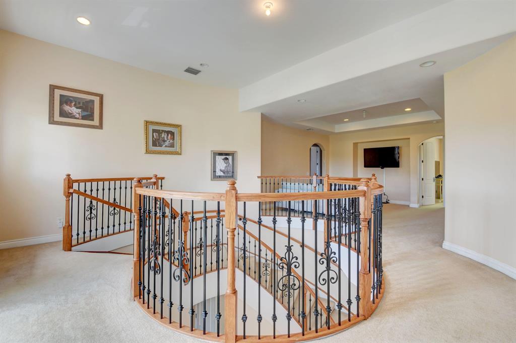 THORNHILL GREEN - Residential