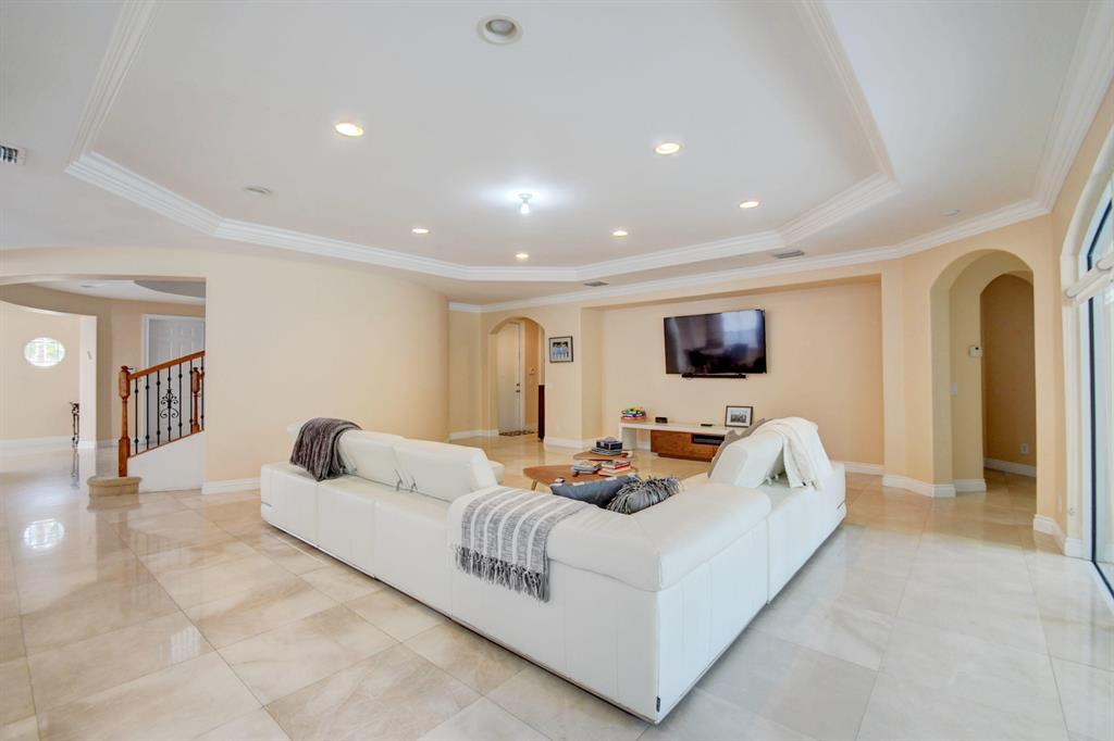 THORNHILL GREEN - Residential