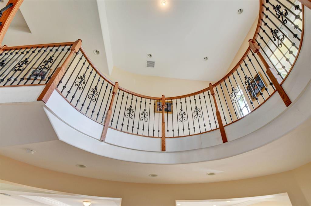 THORNHILL GREEN - Residential