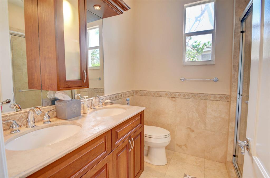 THORNHILL GREEN - Residential