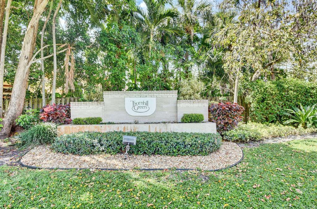 THORNHILL GREEN - Residential