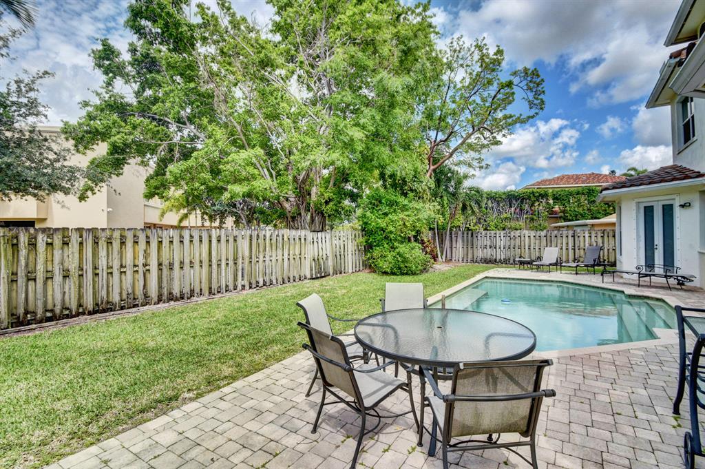 THORNHILL GREEN - Residential