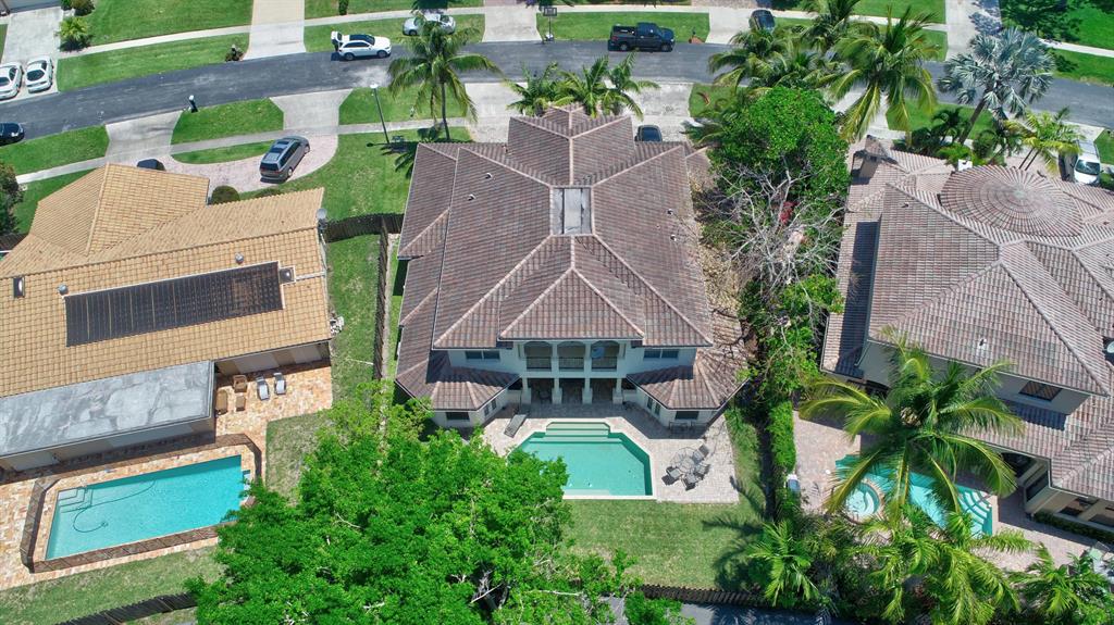 THORNHILL GREEN - Residential