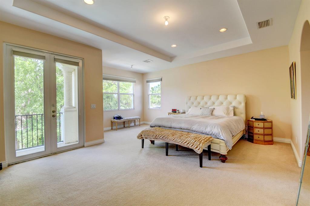 THORNHILL GREEN - Residential