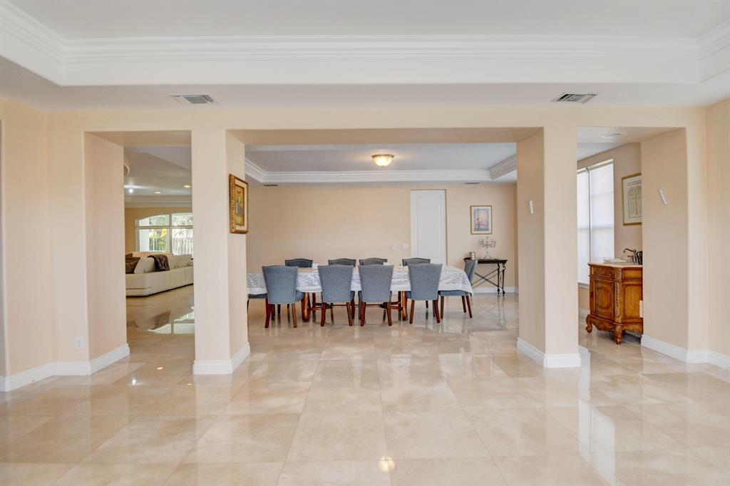 THORNHILL GREEN - Residential