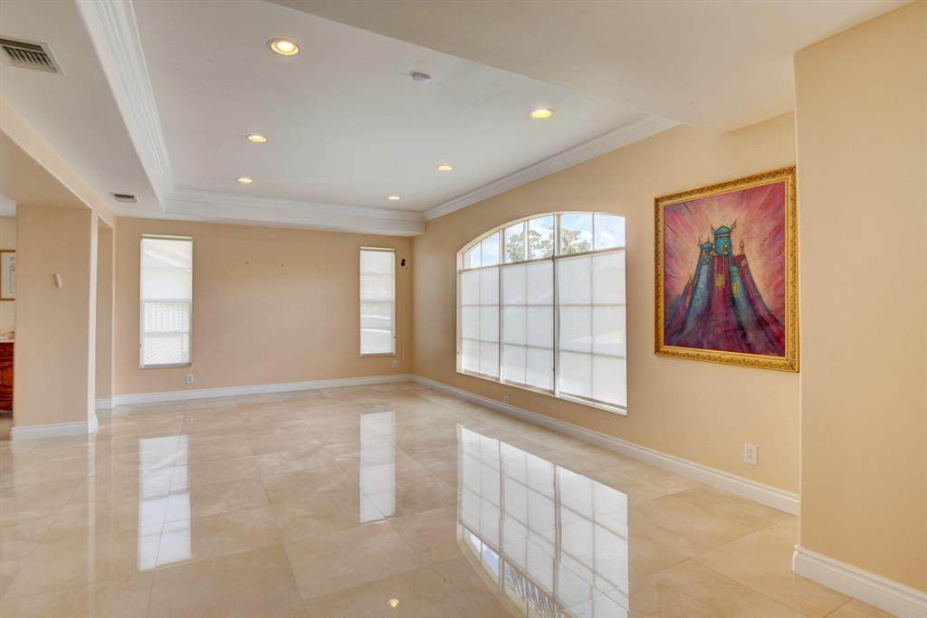 THORNHILL GREEN - Residential