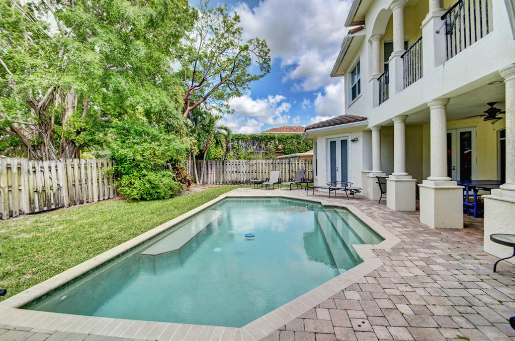 THORNHILL GREEN - Residential