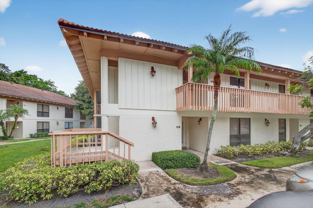 Photo of 134 Brackenwood Road, Palm Beach Gardens, FL 33418 (MLS # R11121790)