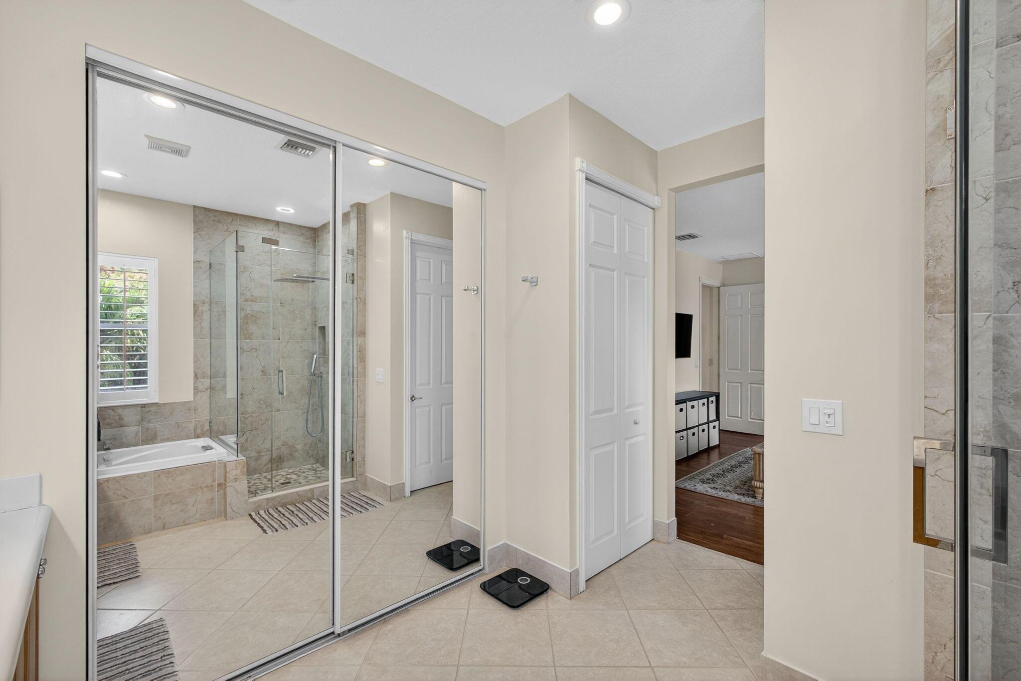 VILLAS OF IRONHORSE - Residential