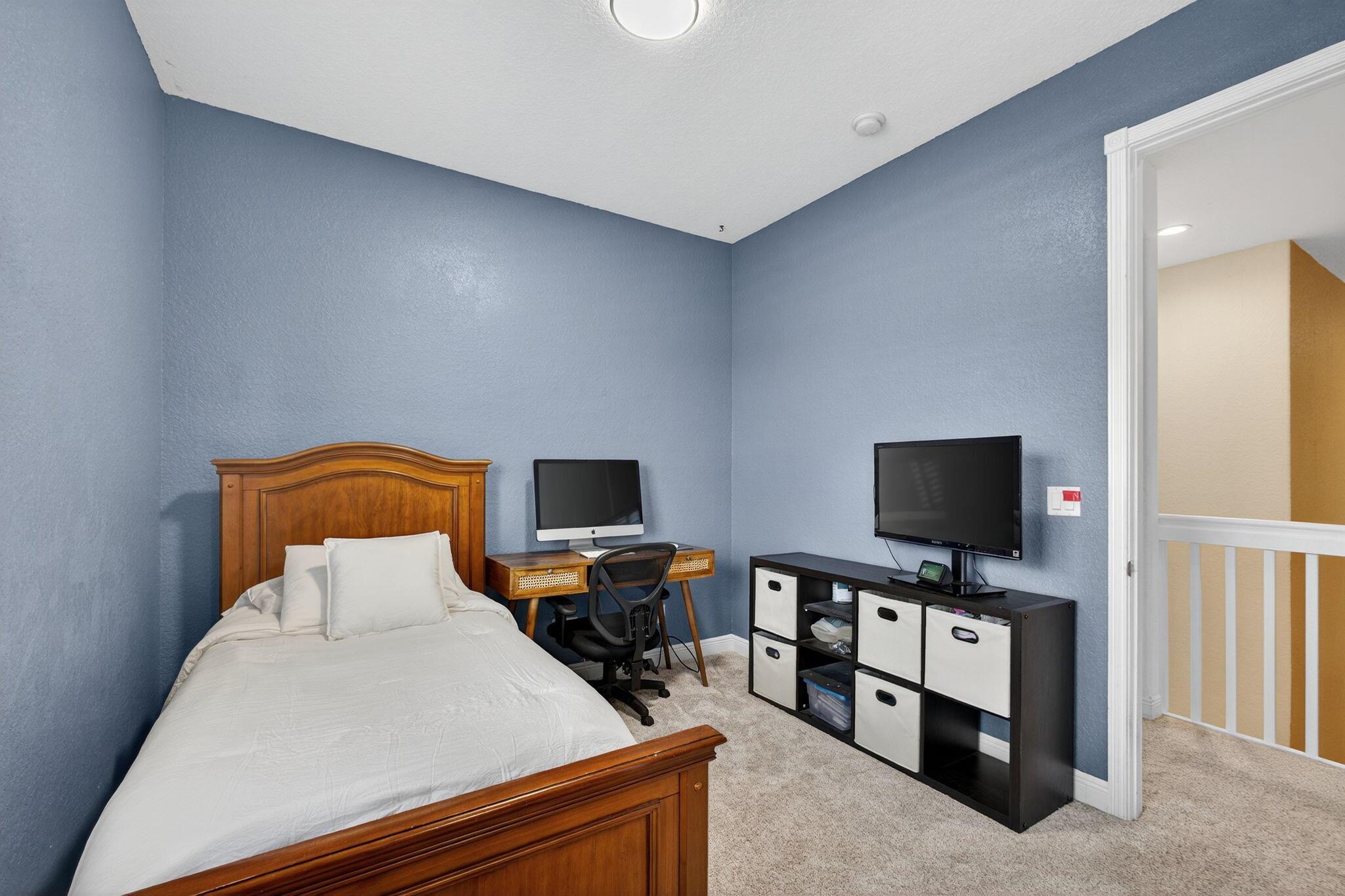 VILLAS OF IRONHORSE - Residential