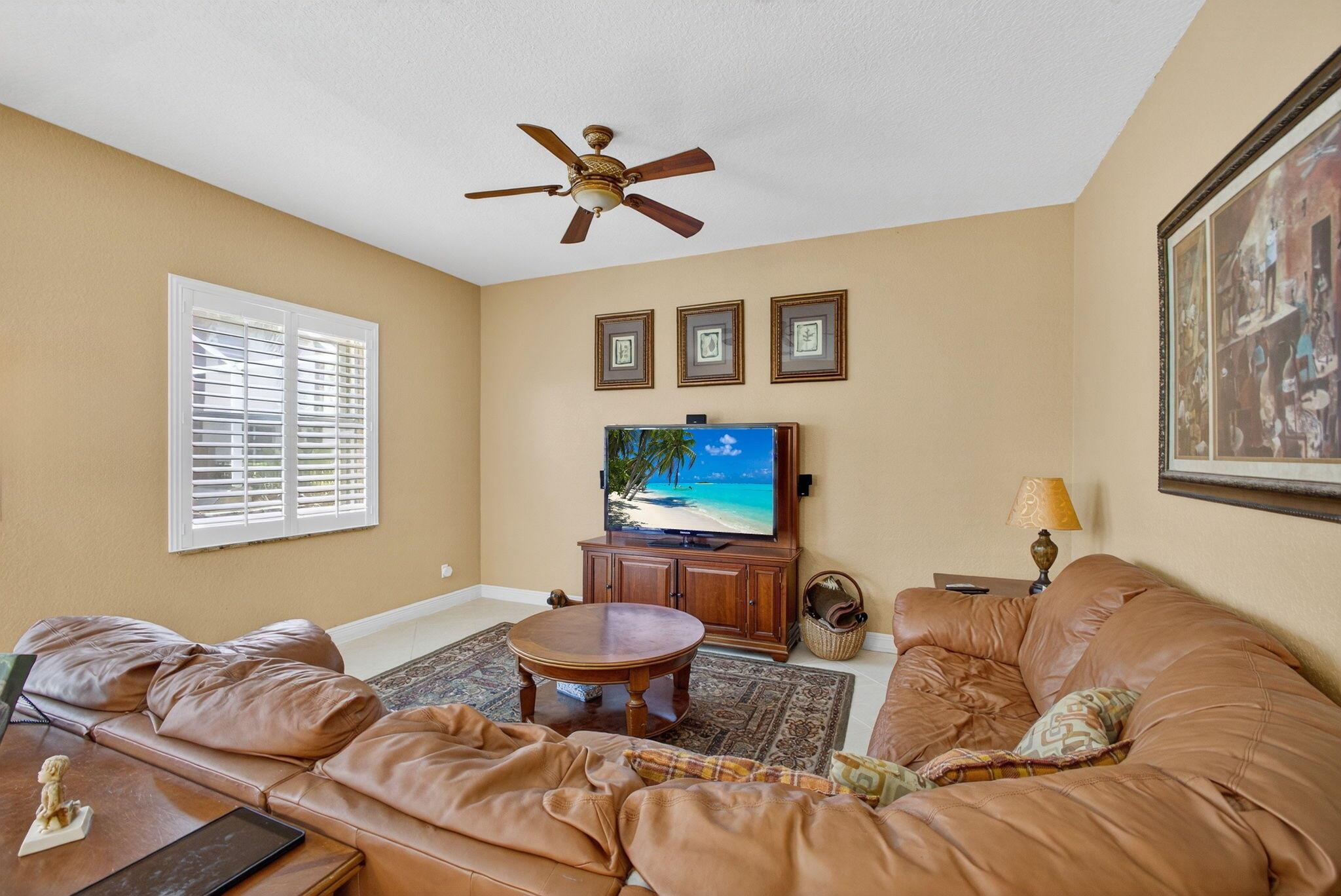 VILLAS OF IRONHORSE - Residential