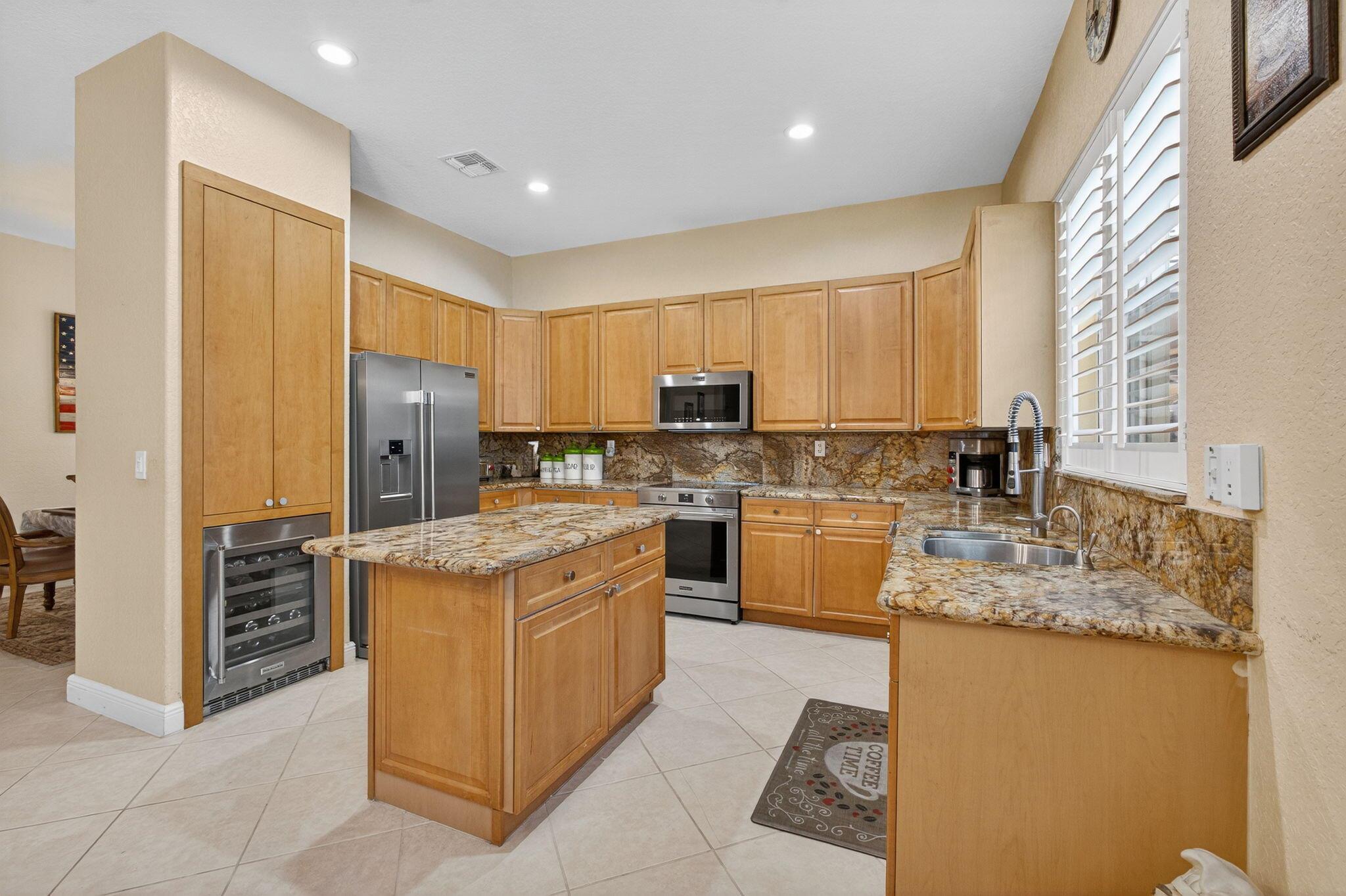 VILLAS OF IRONHORSE - Residential