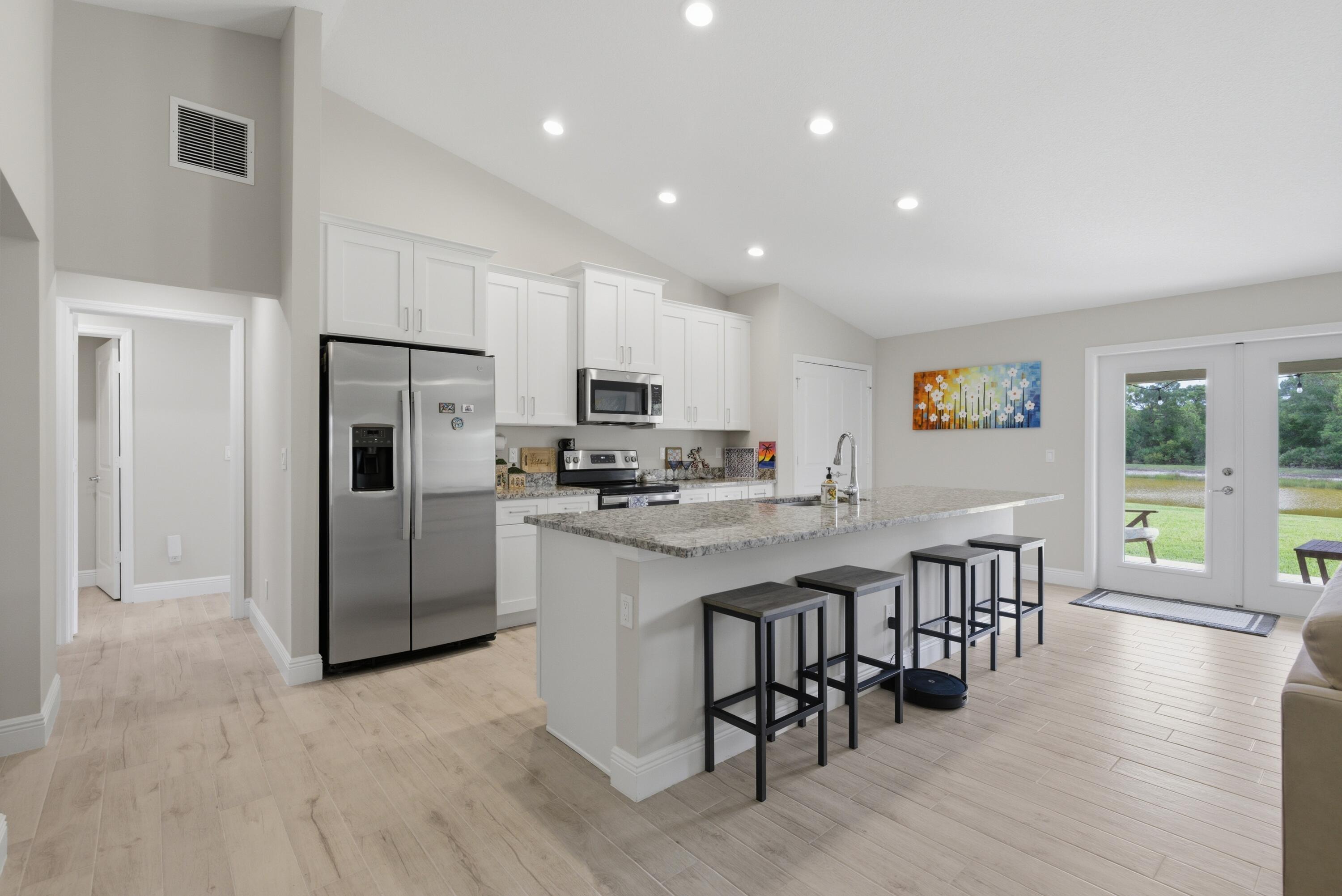 SAWGRASS LAKES PHASE 3A - Residential Lease