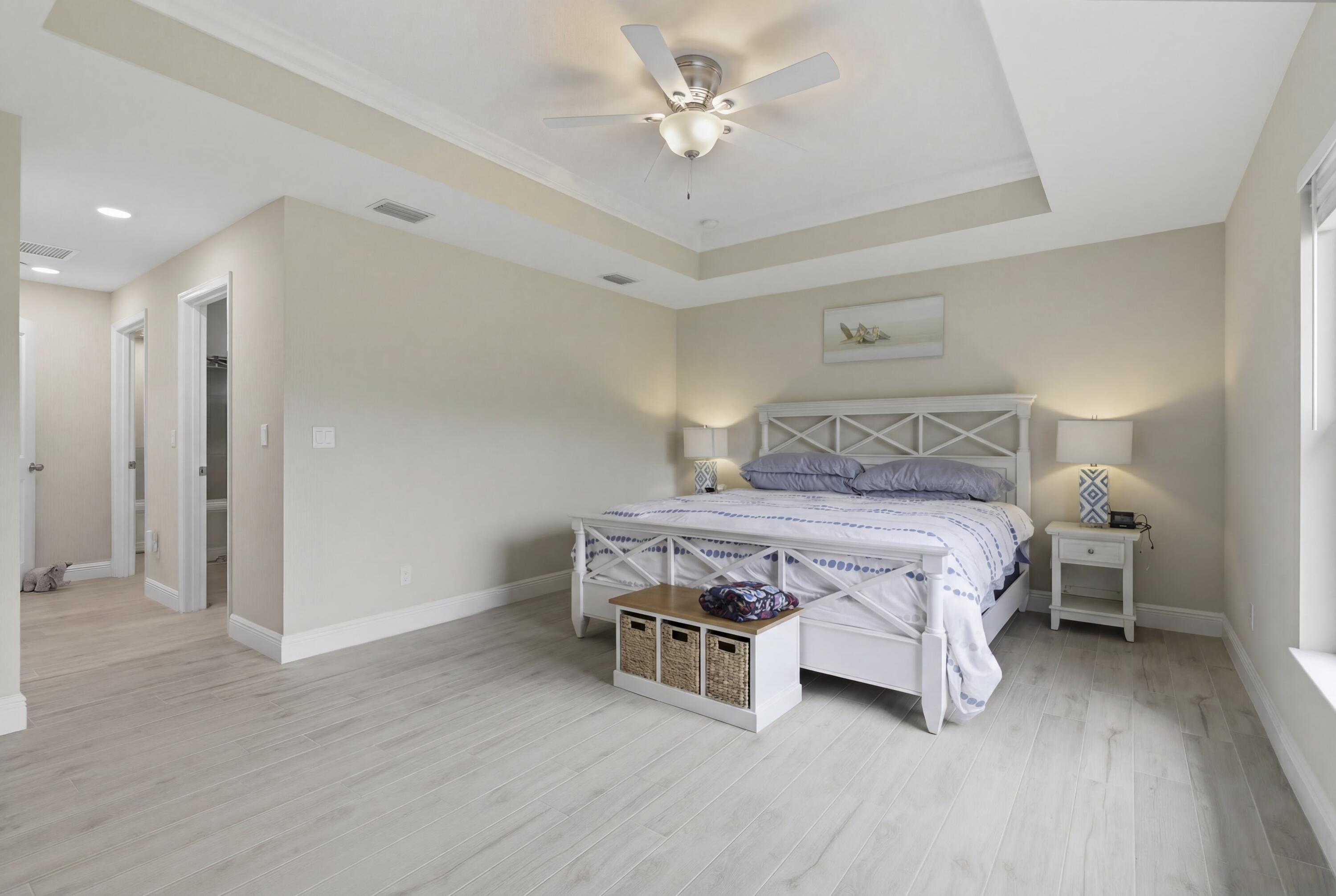 SAWGRASS LAKES PHASE 3A - Residential Lease